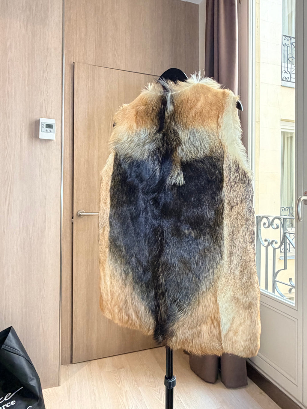 Vintage Golden Shadow Fox Fur Vest – Small -041