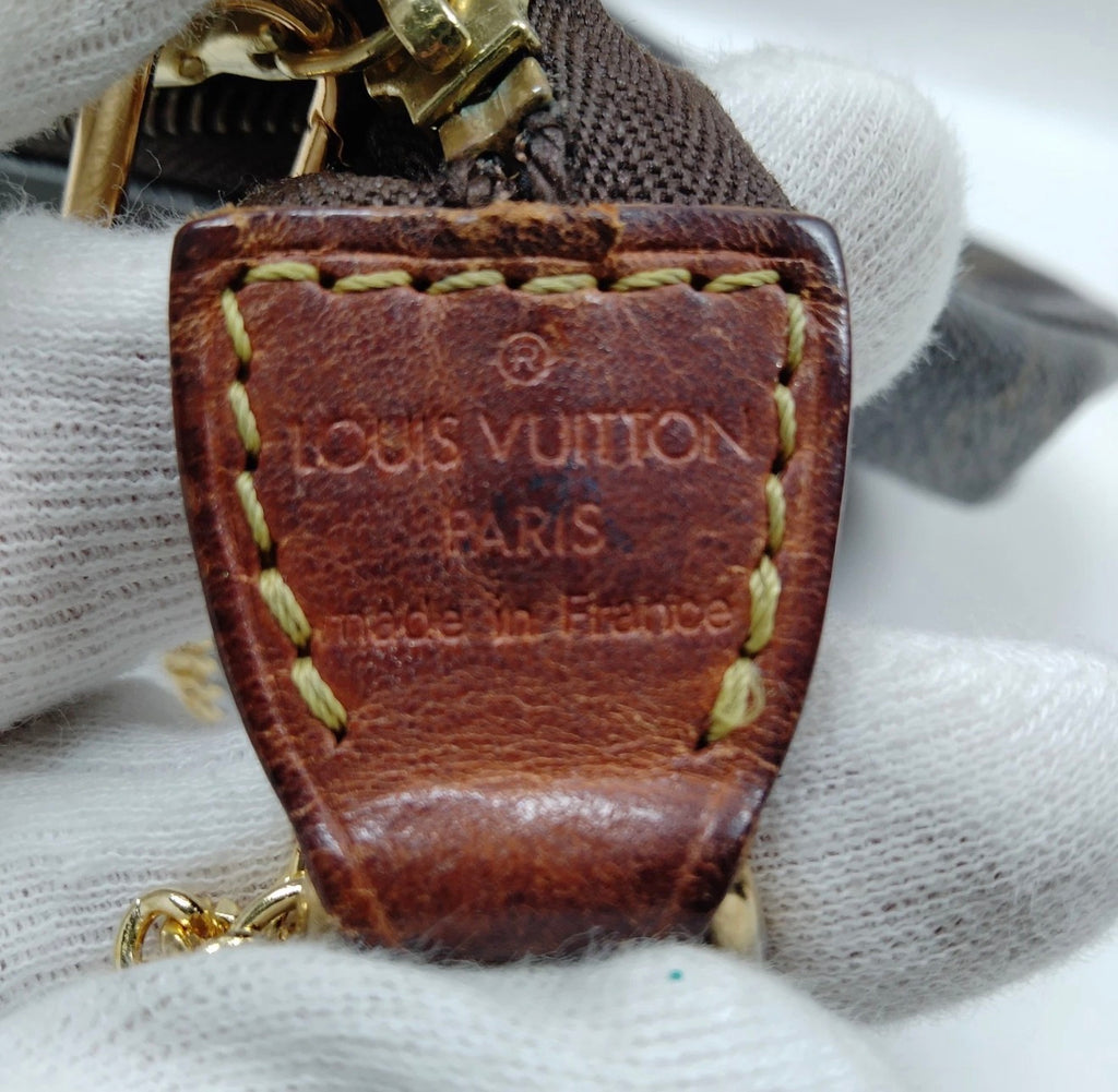 Louis Vuitton Monogram Pochette
