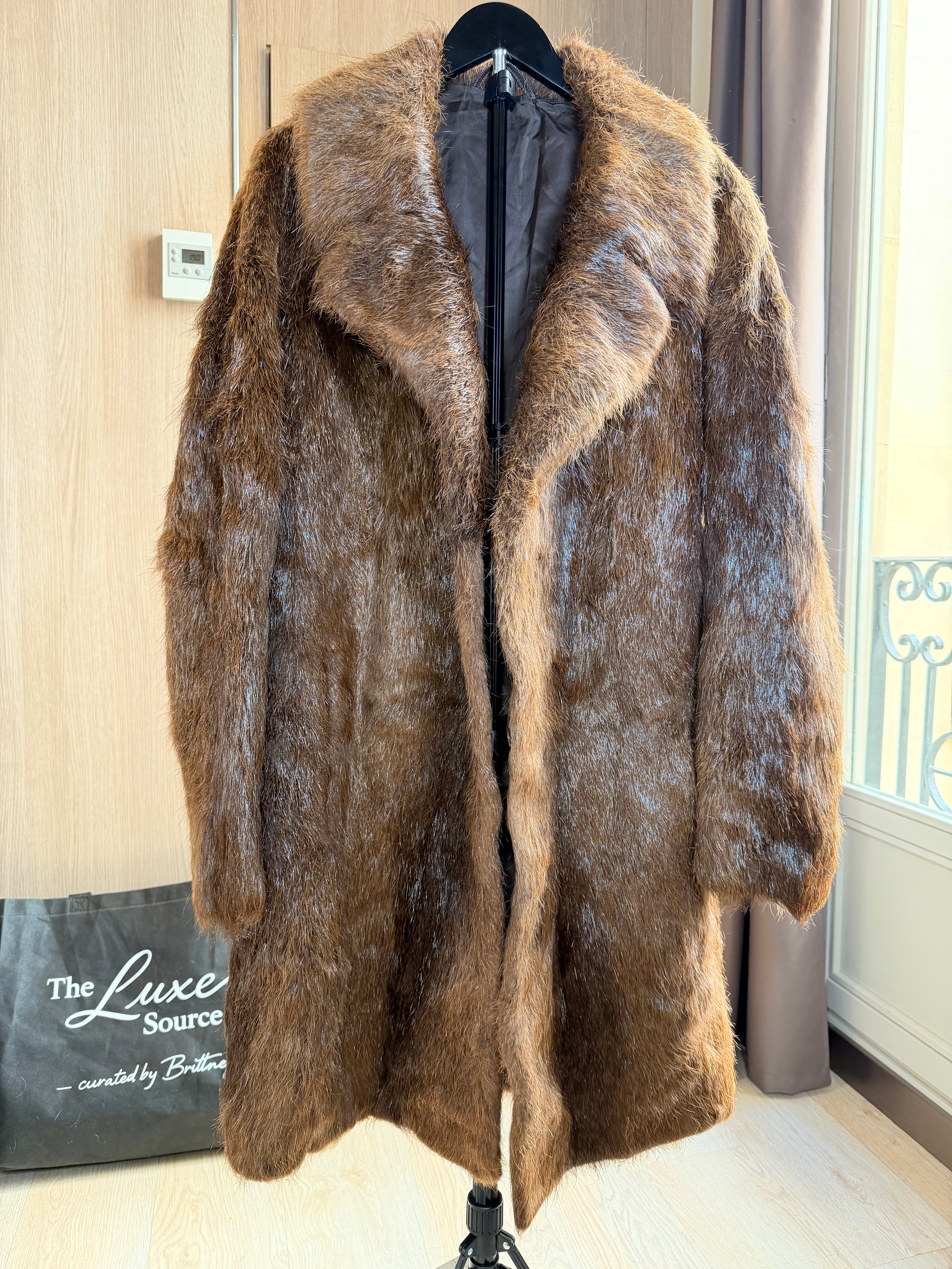 Vintage Nutria Fur Coat – Women’s XL/1X -043