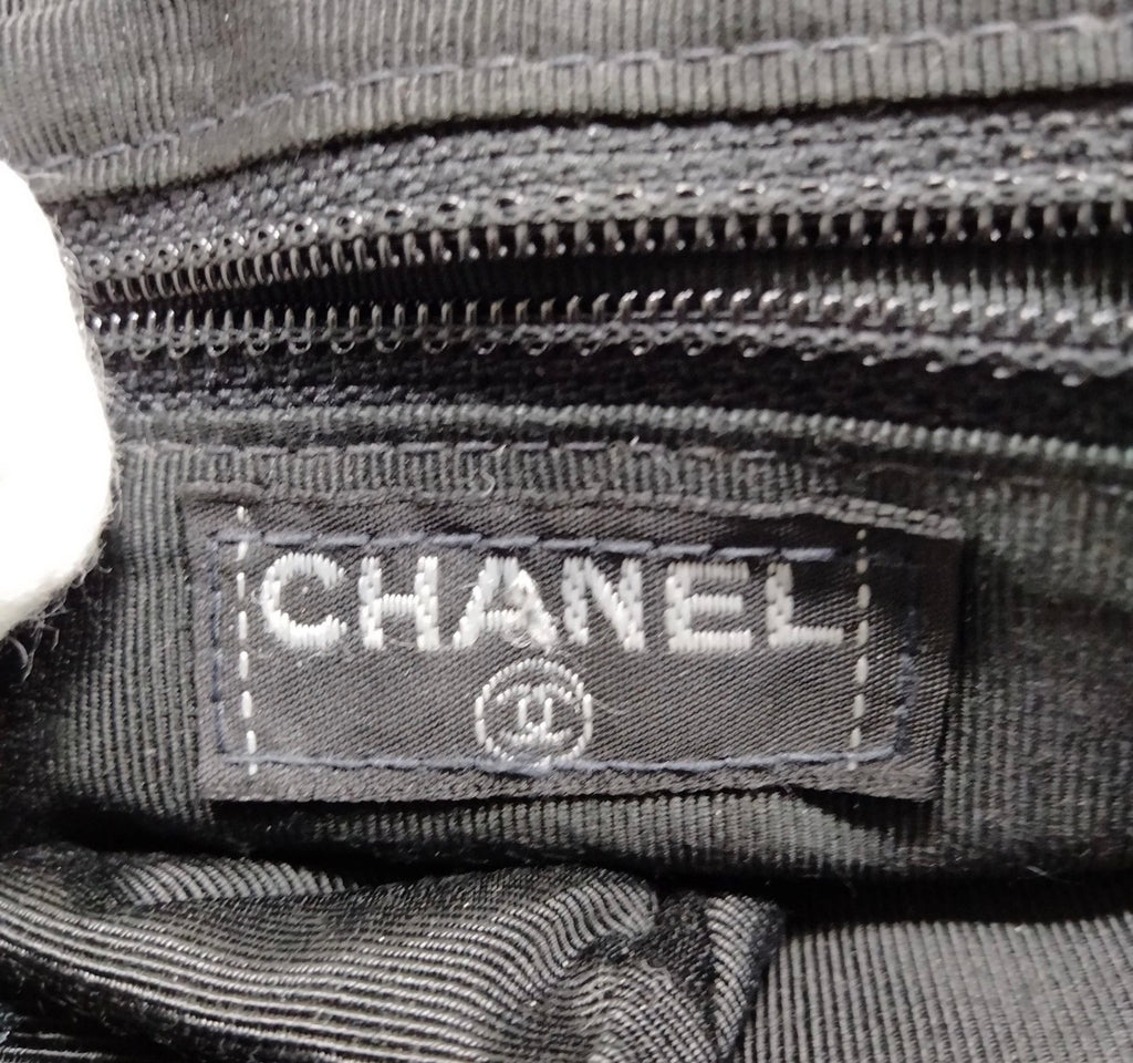 Chanel Digital Patent Leather Chocolate Bar Chain Shoulder Bag