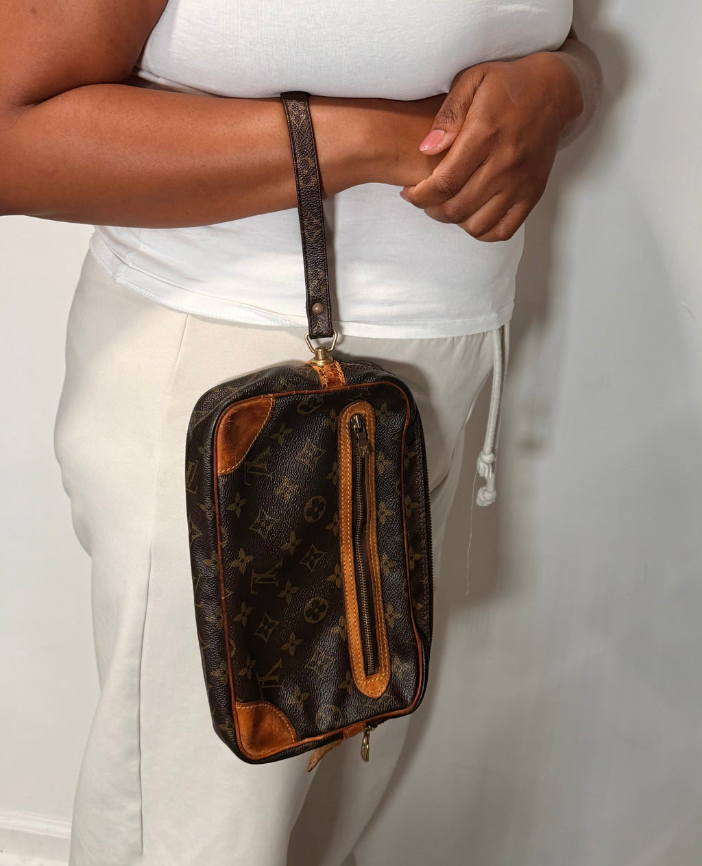 Louis Vuitton Marly Dragonne GM Wristlet Clutch