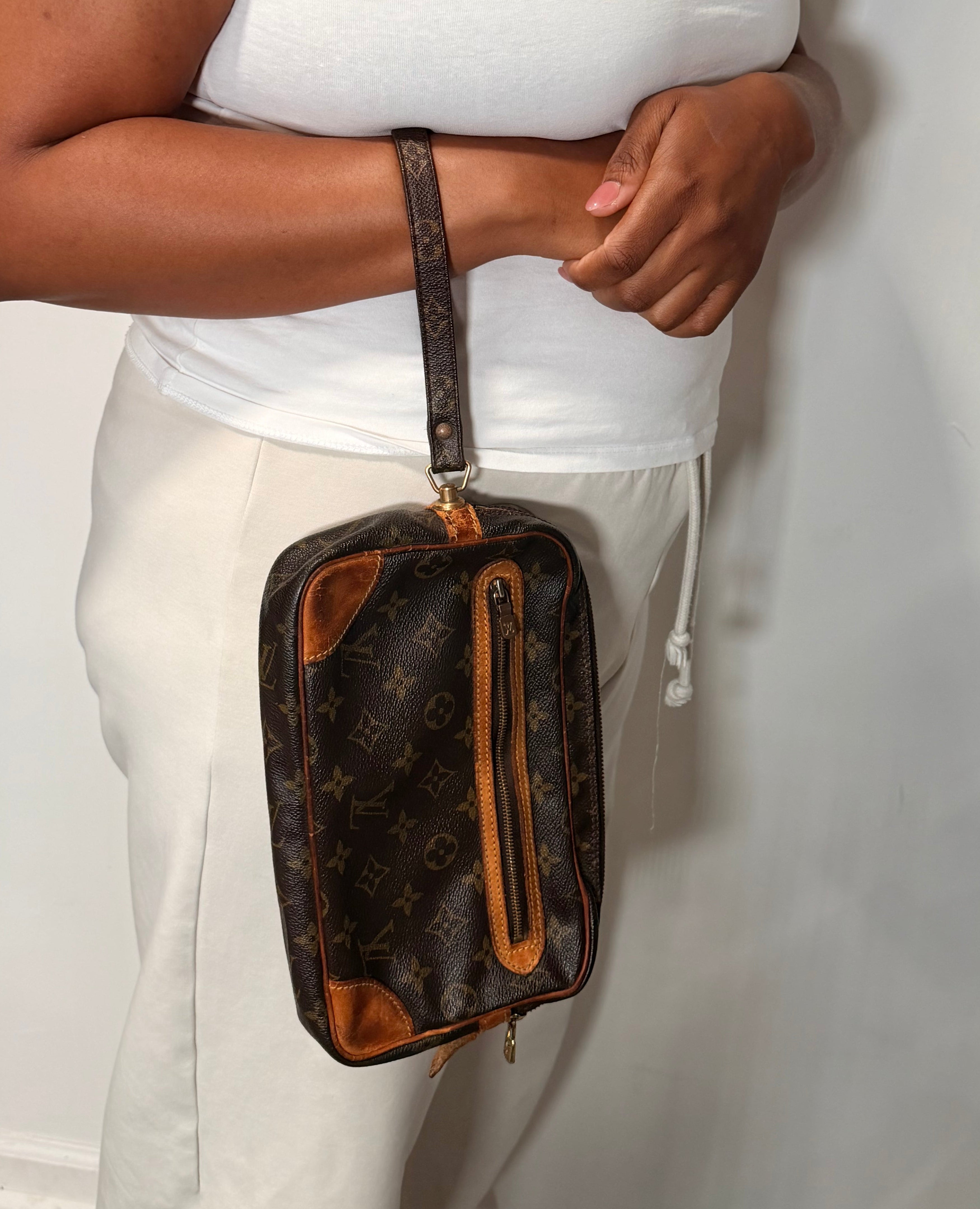 Louis Vuitton Marly Dragonne GM Wristlet Clutch