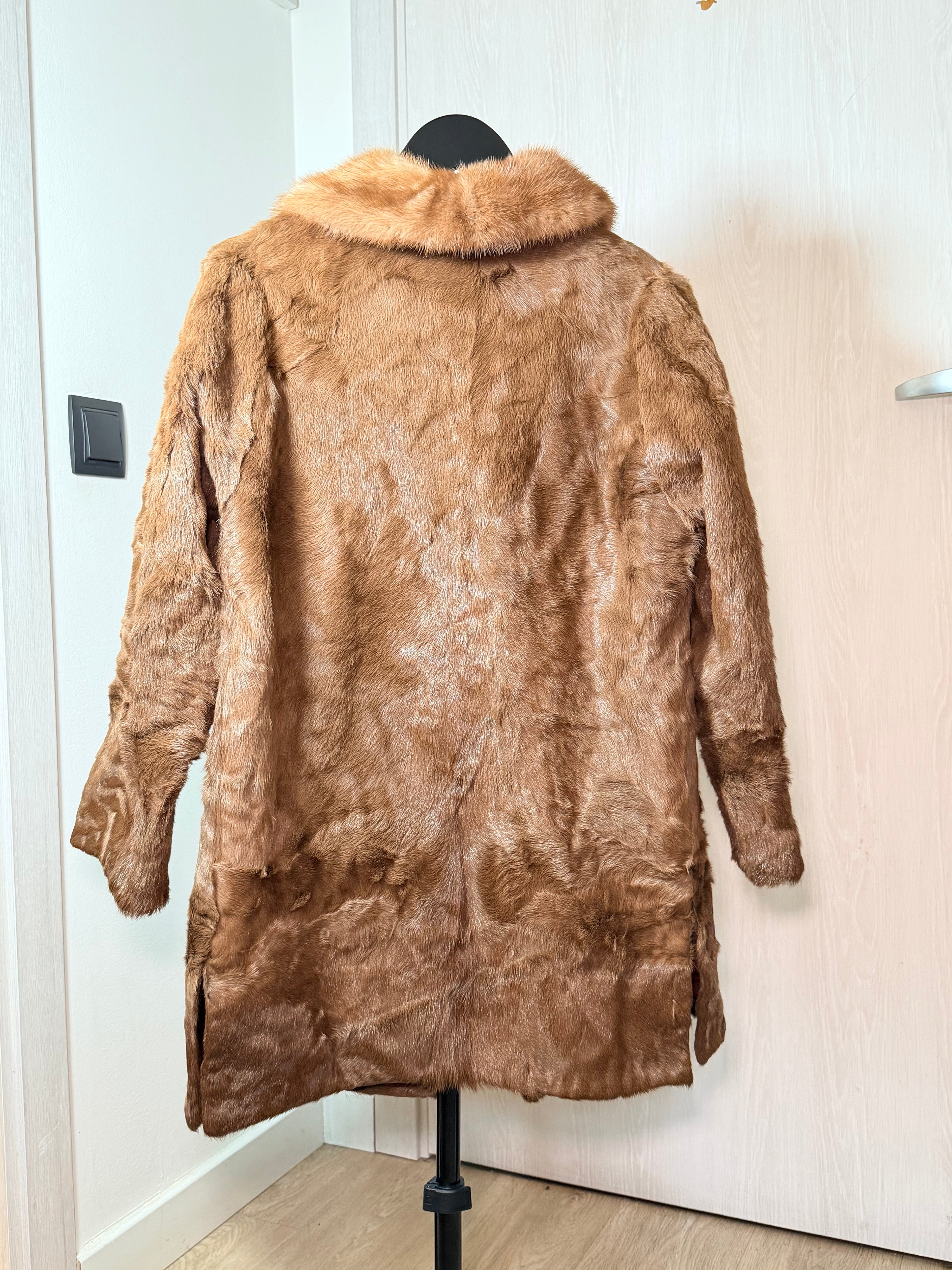 Vintage Sheared Beaver Fur Coat – Warm Camel Brown (Size Small)