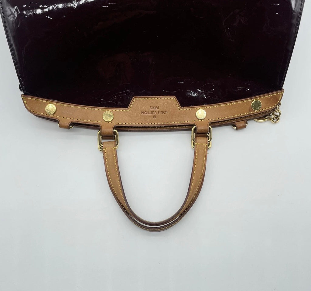 Louis Vuitton Vernis Brea MM Shoulder Bag with Dustbag and Authenticity certificate