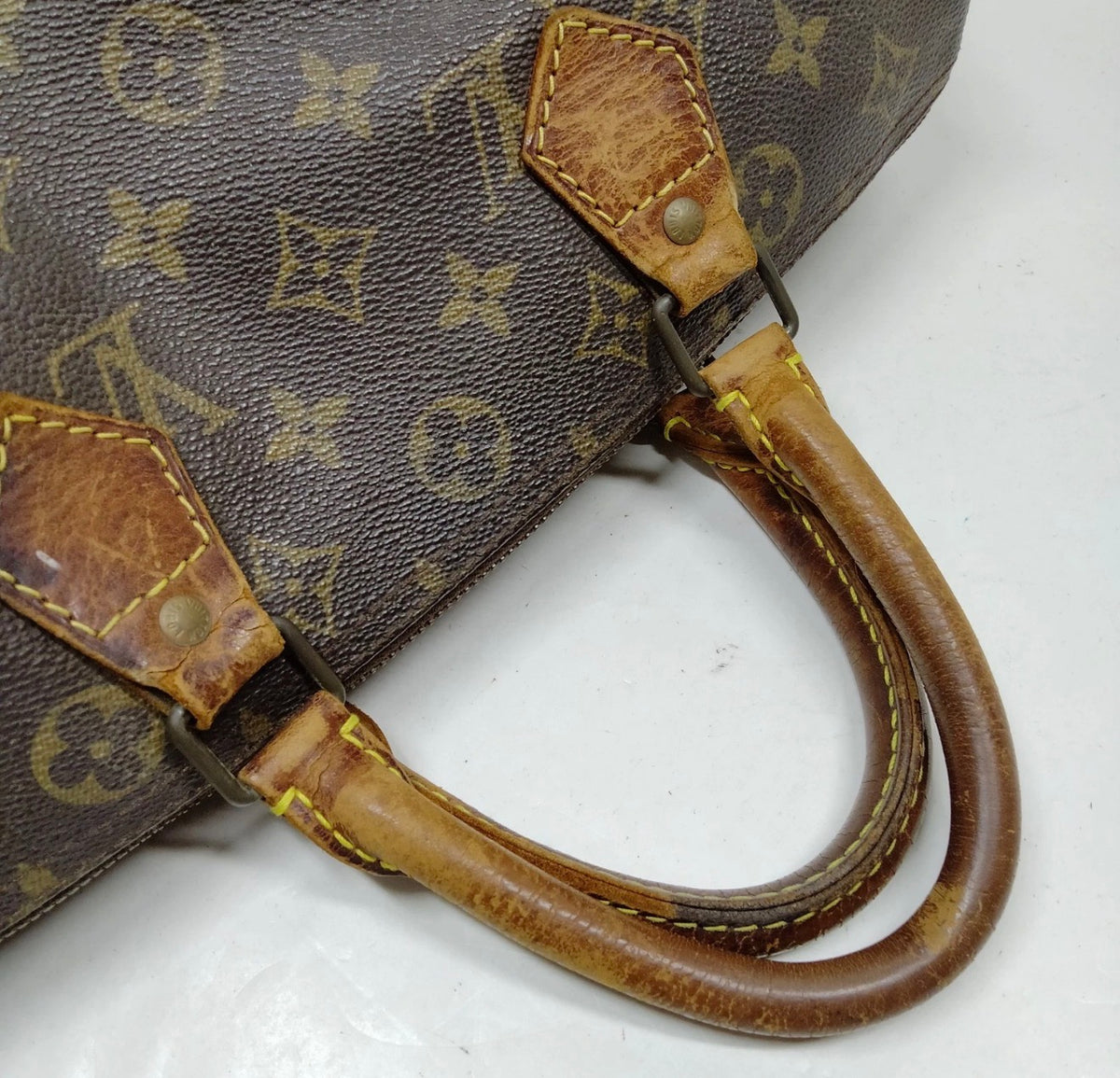 Louis Vuitton Monogram Speedy 30