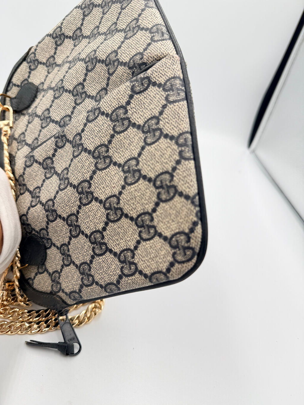 Gucci GG Supreme Mini Crossbody Bag