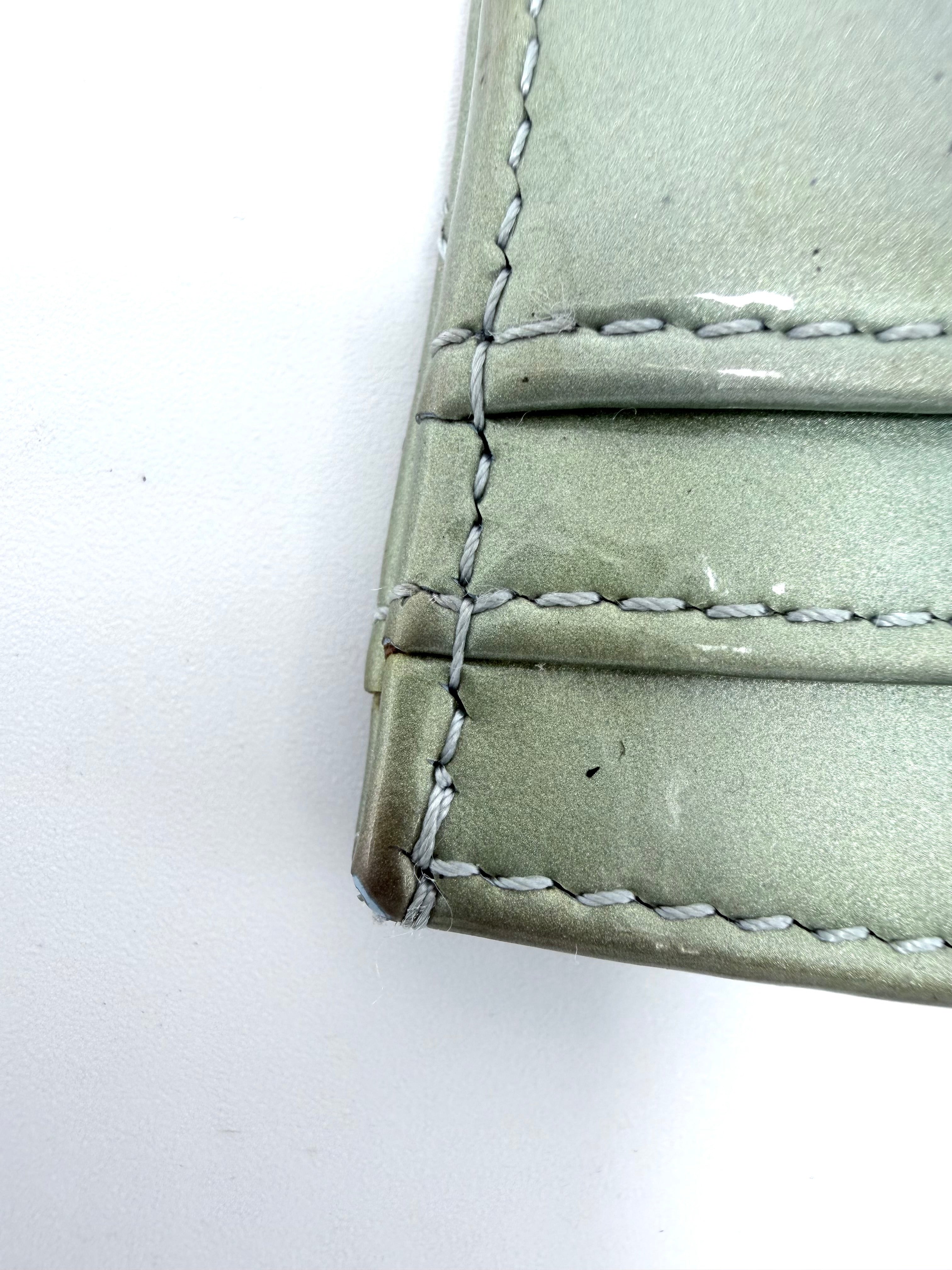 CHANEL Quilted Patent Leather Card Holder – Green