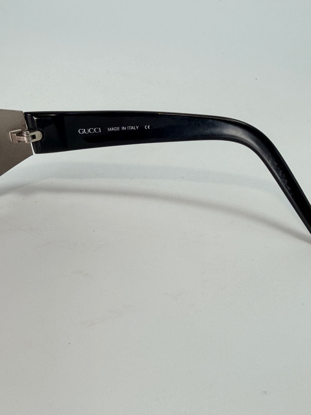 Gucci Oval Sunglasses