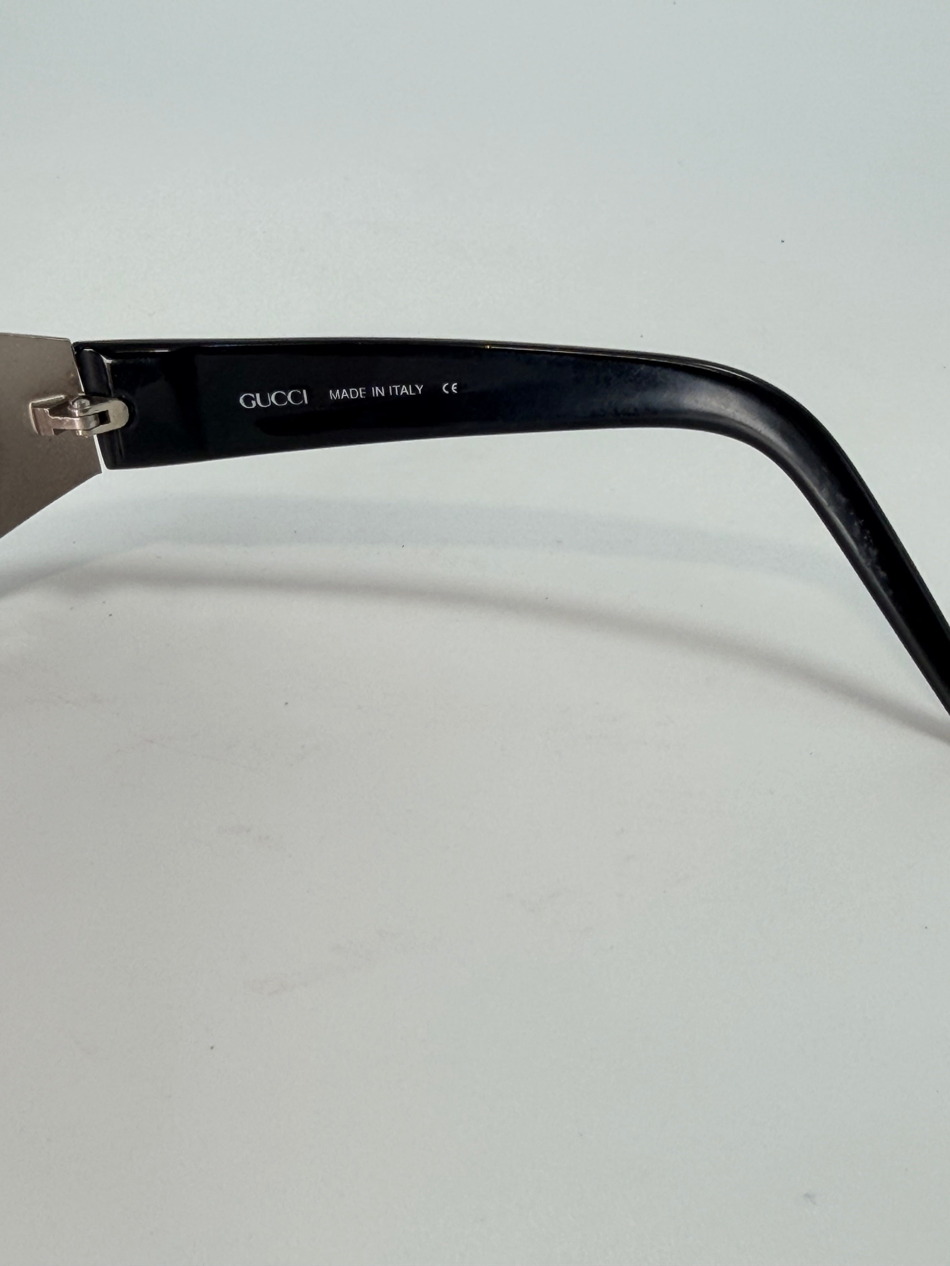 Gucci Oval Sunglasses