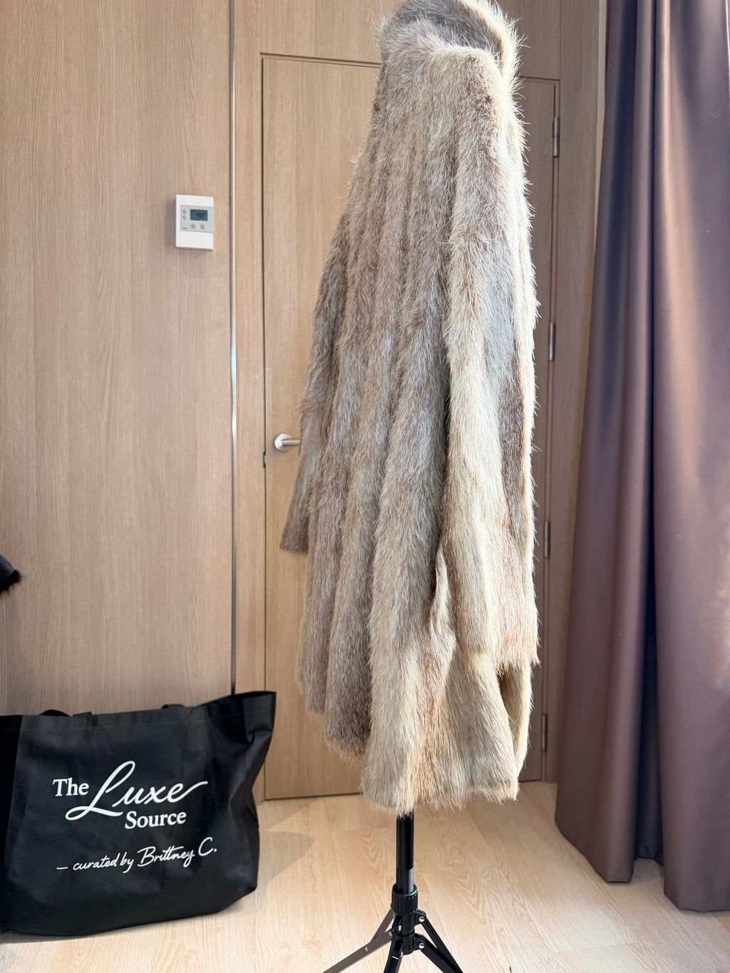Vintage Natural Coyote Fur Coat – L/XL - 015