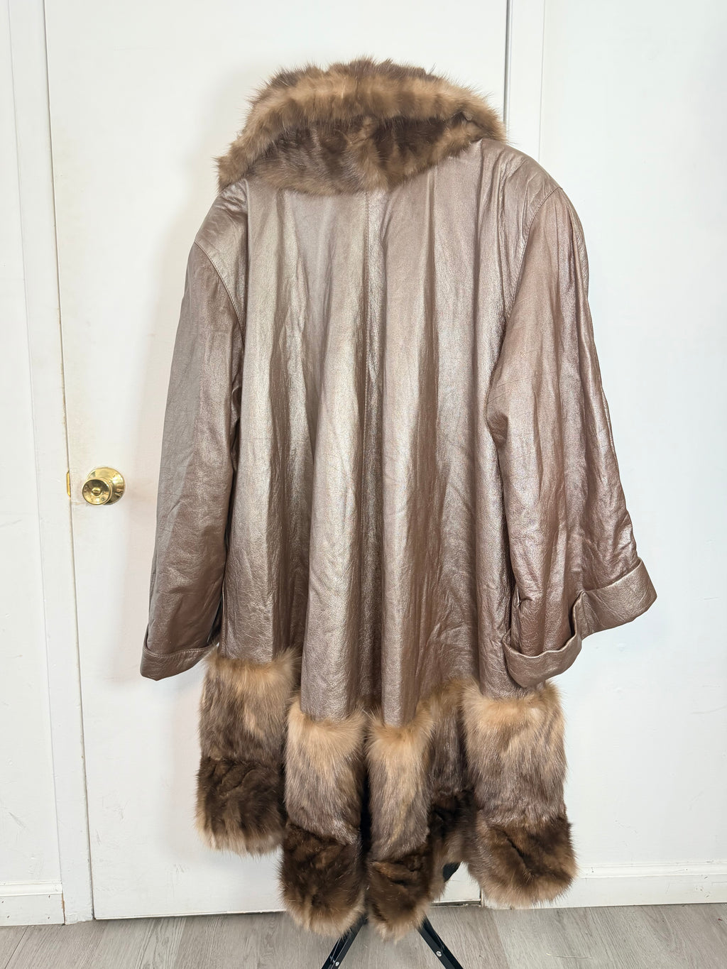 Vintage Leather & Mink Trim Coat – XL / 1X 021
