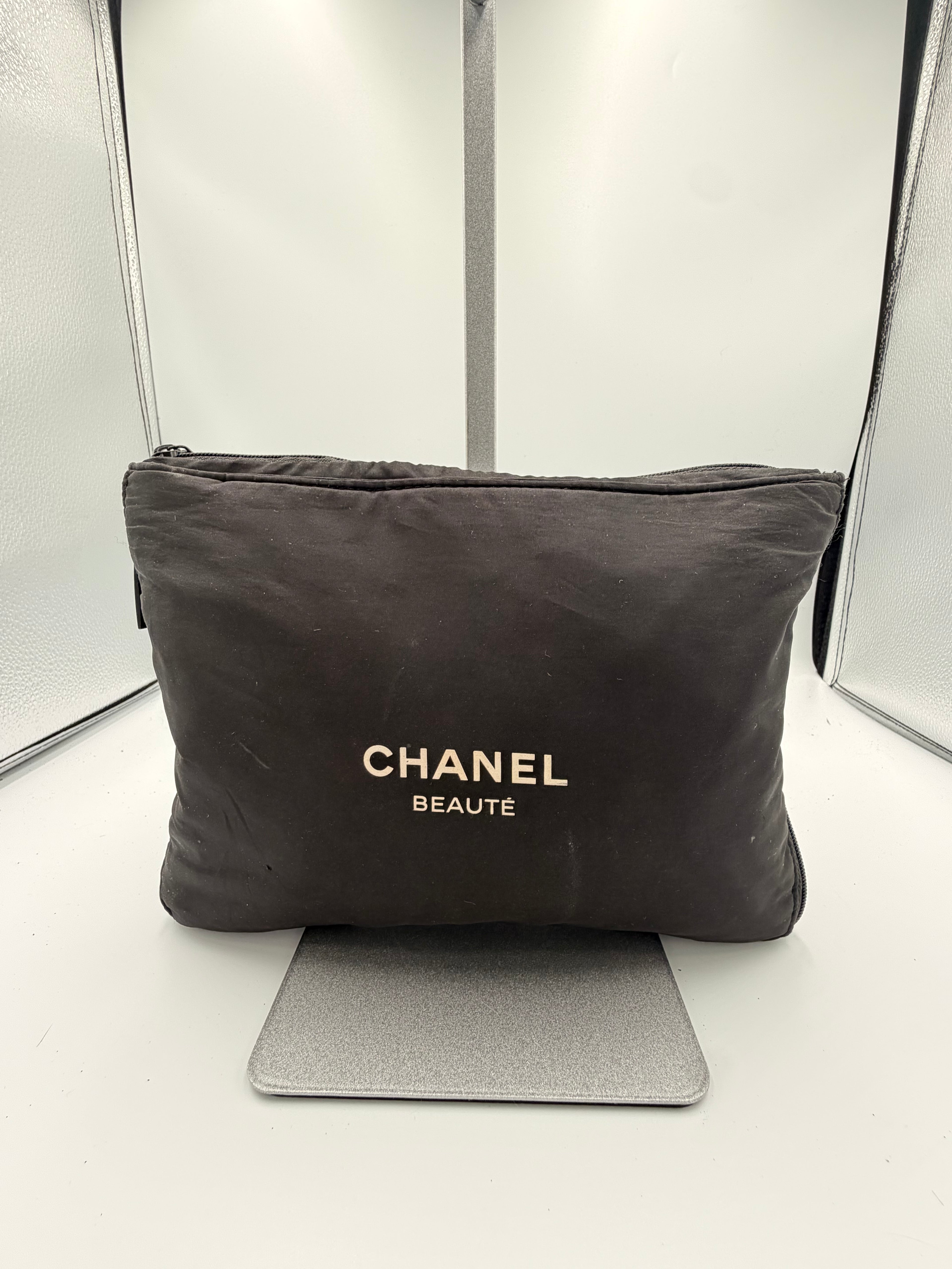 Chanel Beauté Cosmetic Pouch