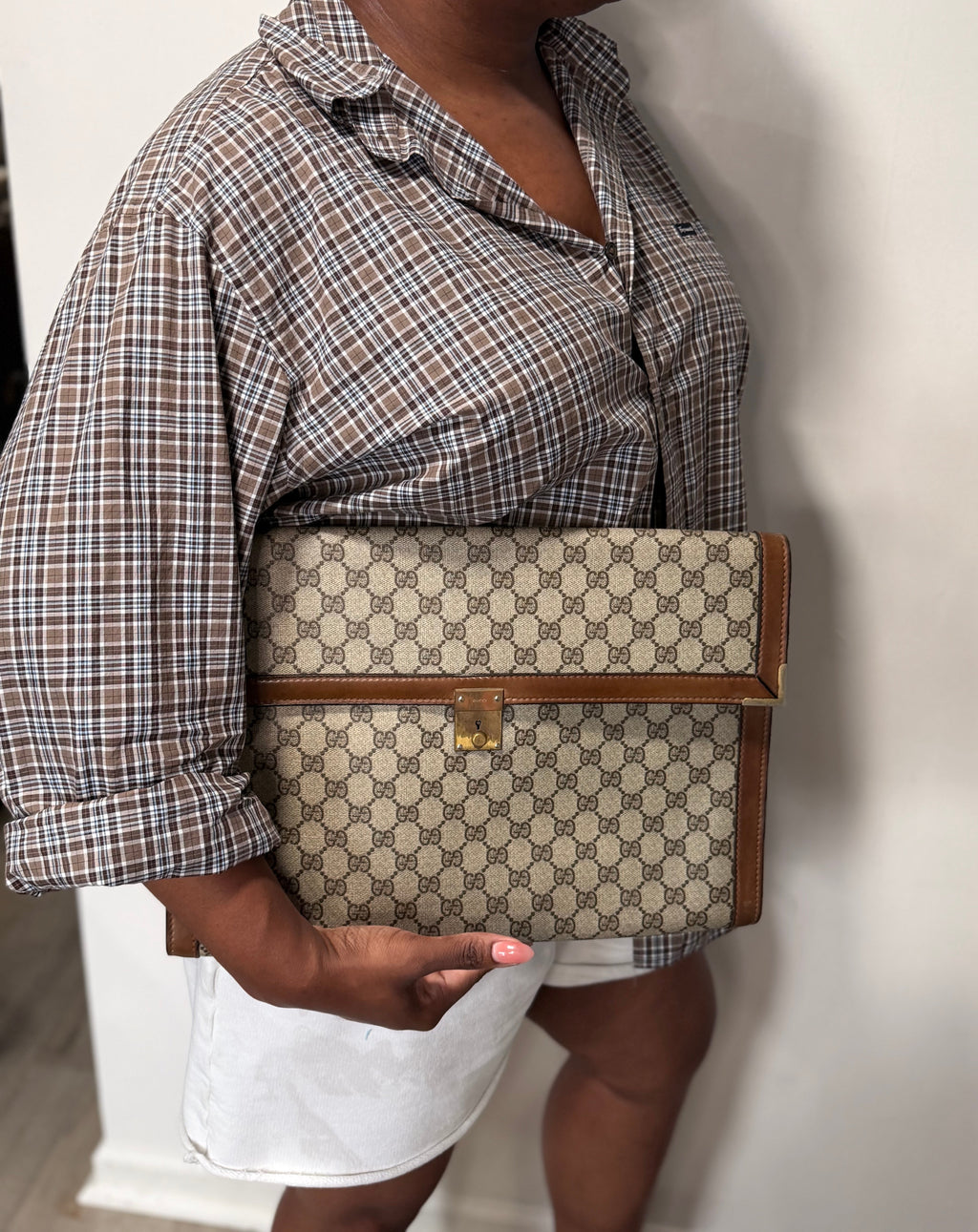 Gucci GG Supreme Portfolio Clutch