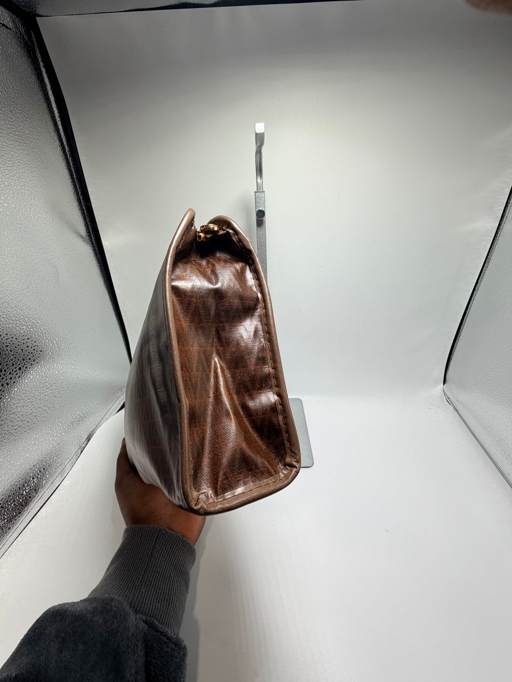 Valentino Leather Clutch – Brown Chevron V Logo