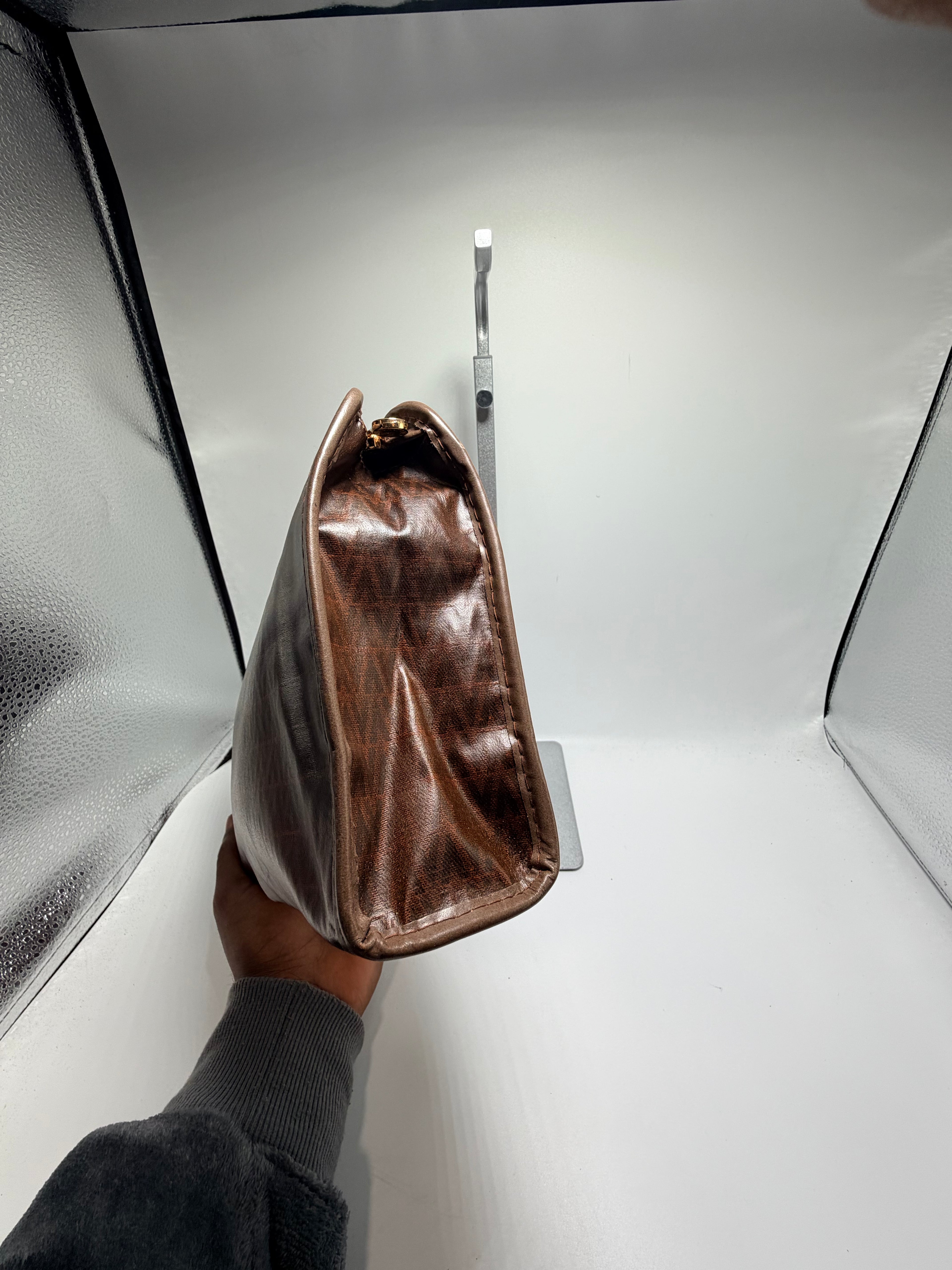 Valentino Leather Clutch – Brown Chevron V Logo