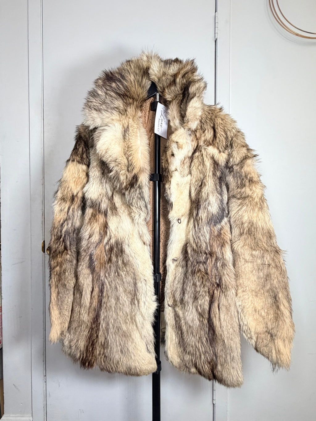 Vintage Natural Wolf Fur Coat – Small 040