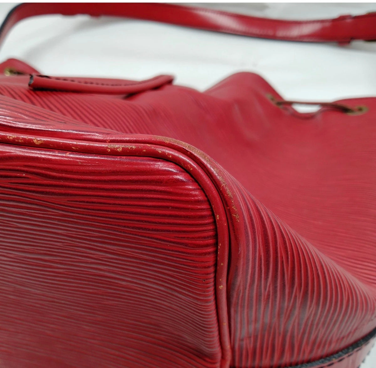 Louis Vuitton Vintage Epi Leather Petit Noé