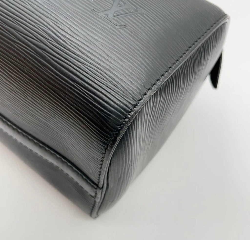 Louis Vuitton Epi Leather Speedy 25 – Black