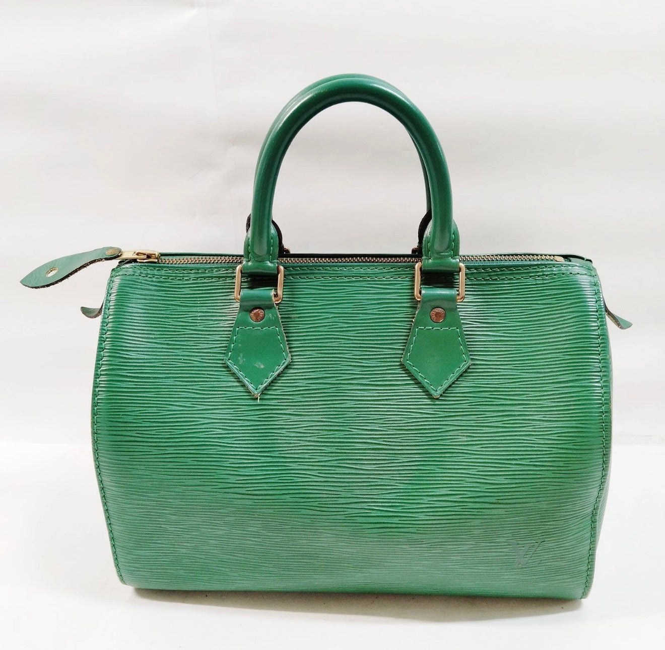 Louis Vuitton Epi Speedy 25 – Green