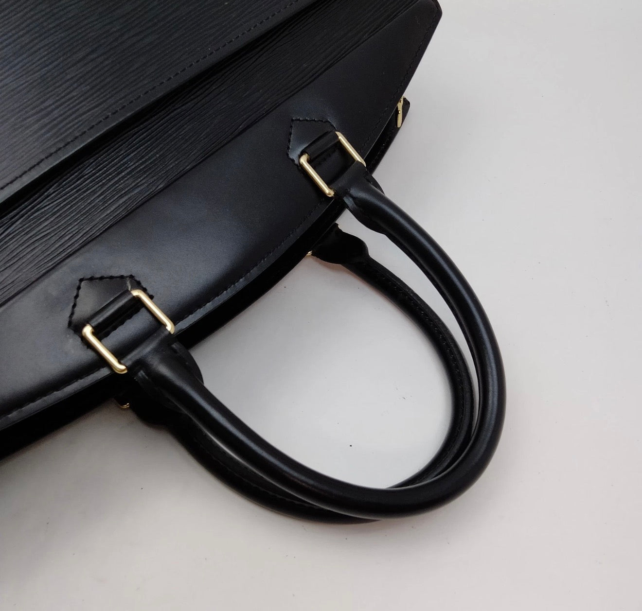 Louis Vuitton Epi Leather Riviera Handbag – Black
