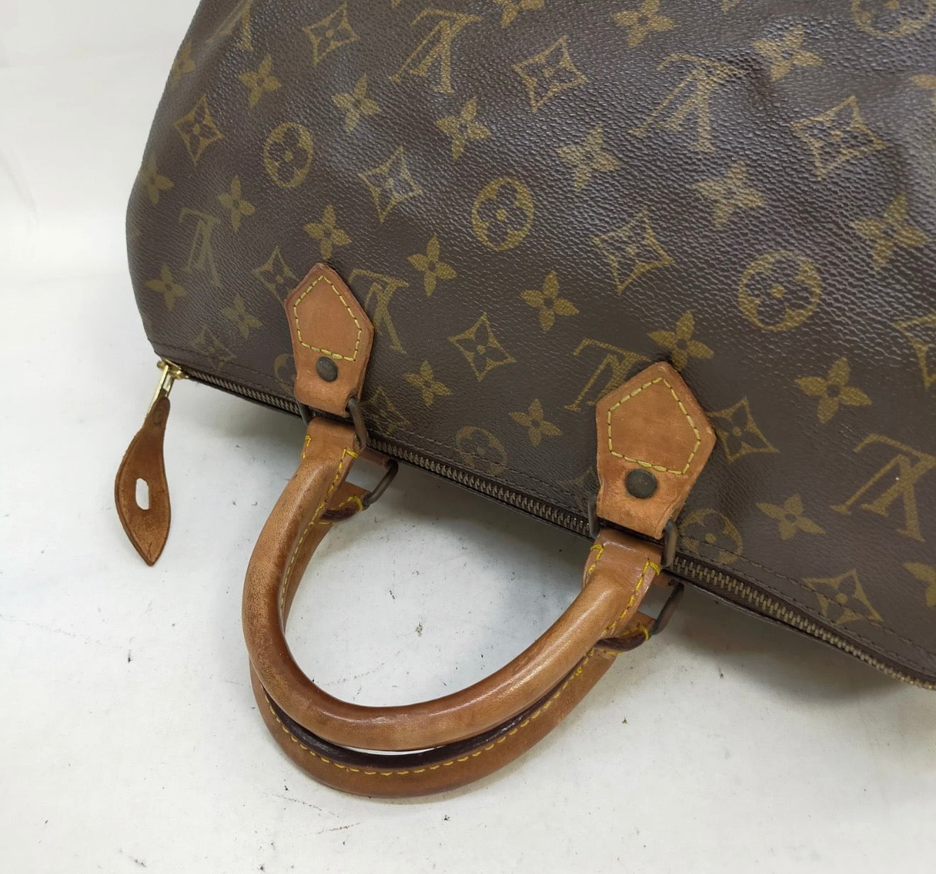 Louis Vuitton Monogram Speedy 30