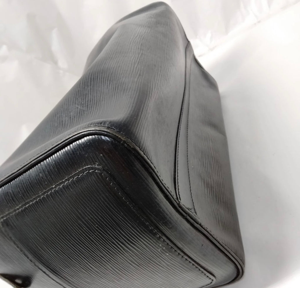 Louis Vuitton Epi Leather Speedy 30 – Black