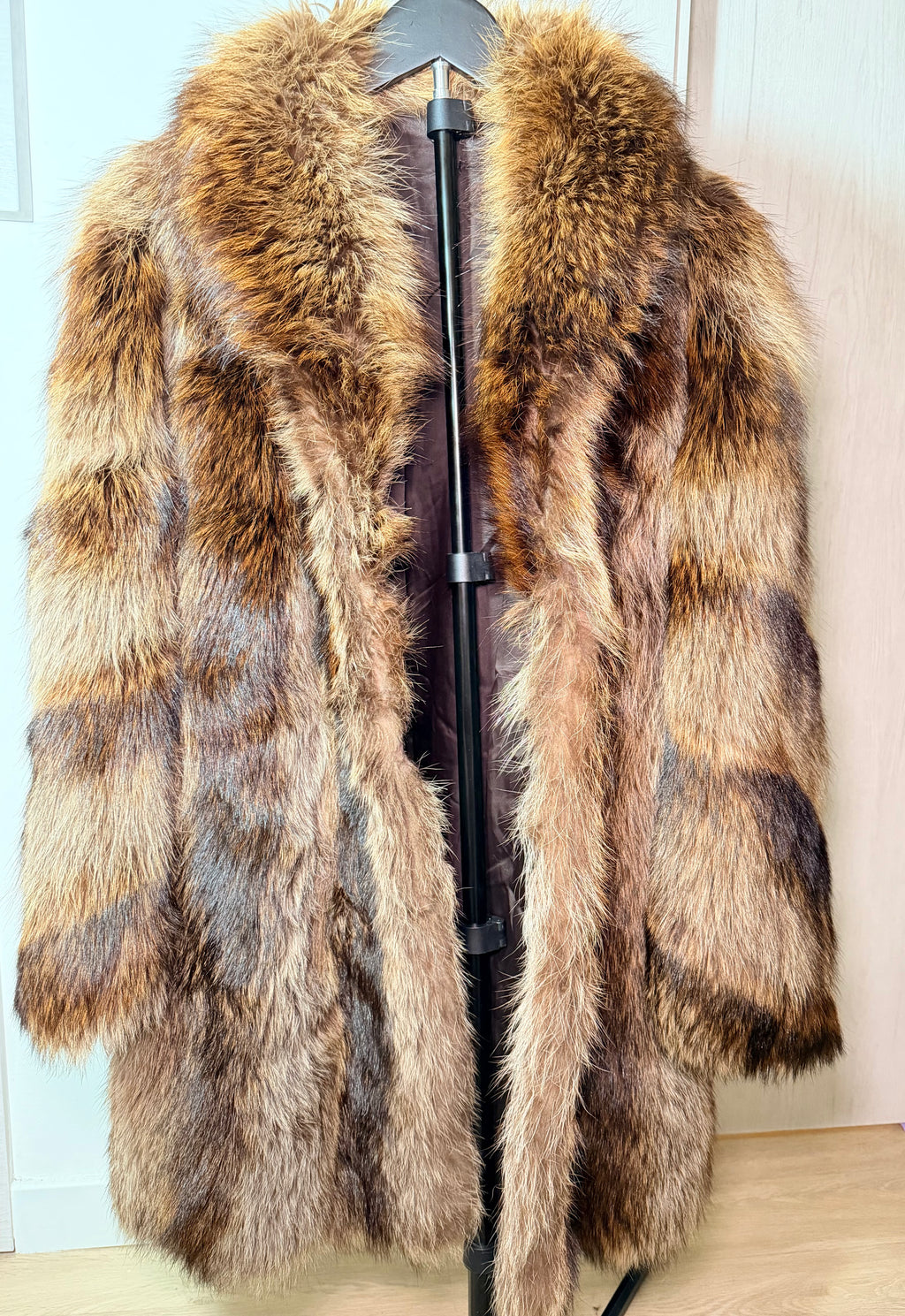Vintage Finn Raccoon Fur Coat – Natural Brown Multi (Large)
