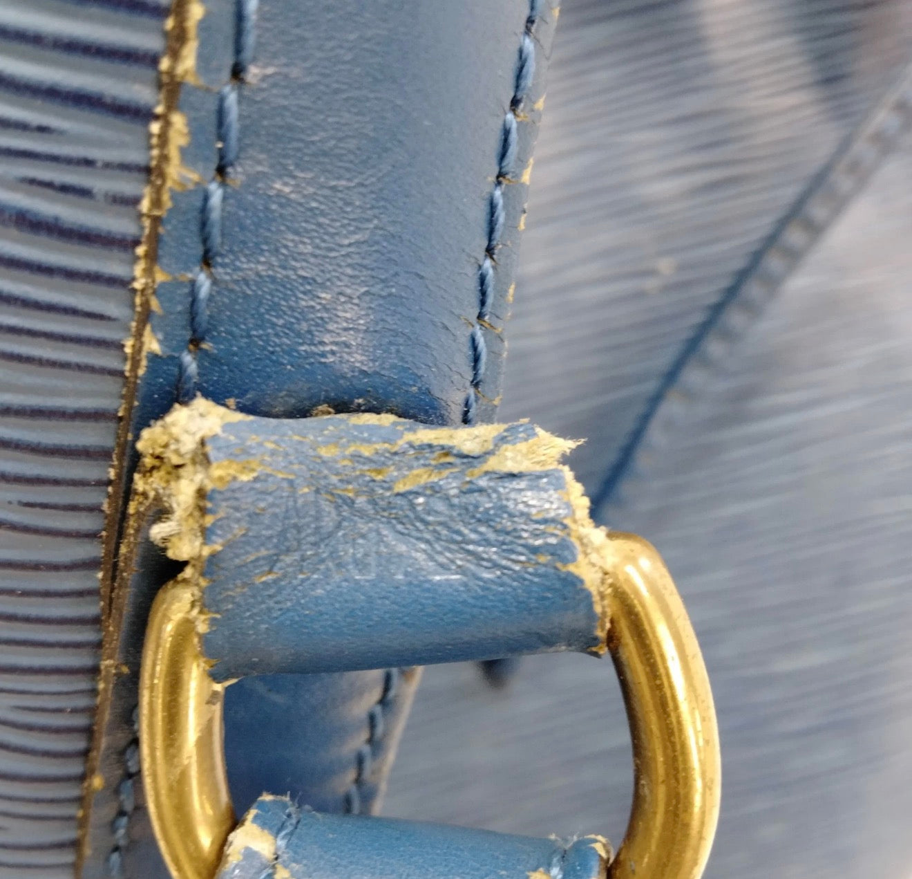 Louis Vuitton Epi Noé GM Shoulder Bag – Toledo Blue