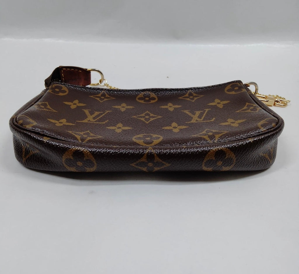 Louis Vuitton Mini Pochette Accessoires Monogram