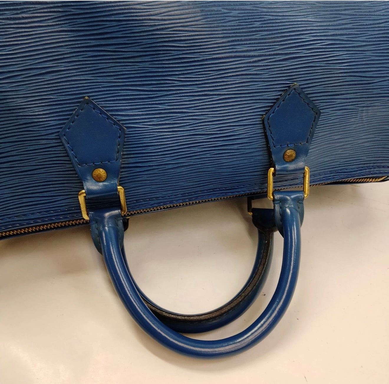 Louis Vuitton Epi Speedy 30 – Toledo Blue