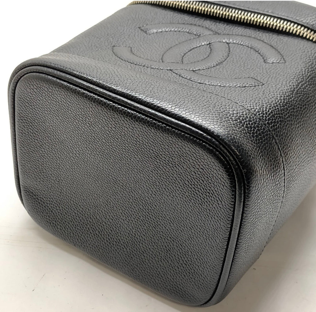 CHANEL Black Caviar Vanity Cosmetic Case