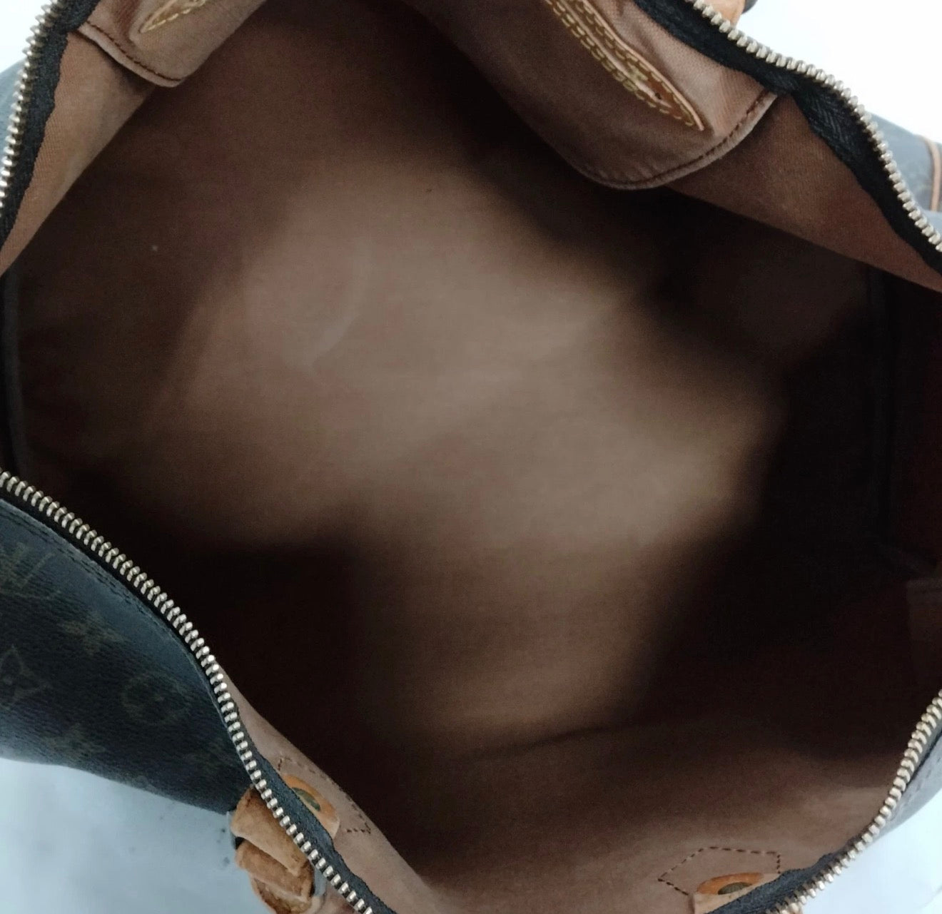 Vintage Louis Vuitton Speedy 40 – Monogram Canvas (with Lock and Key)