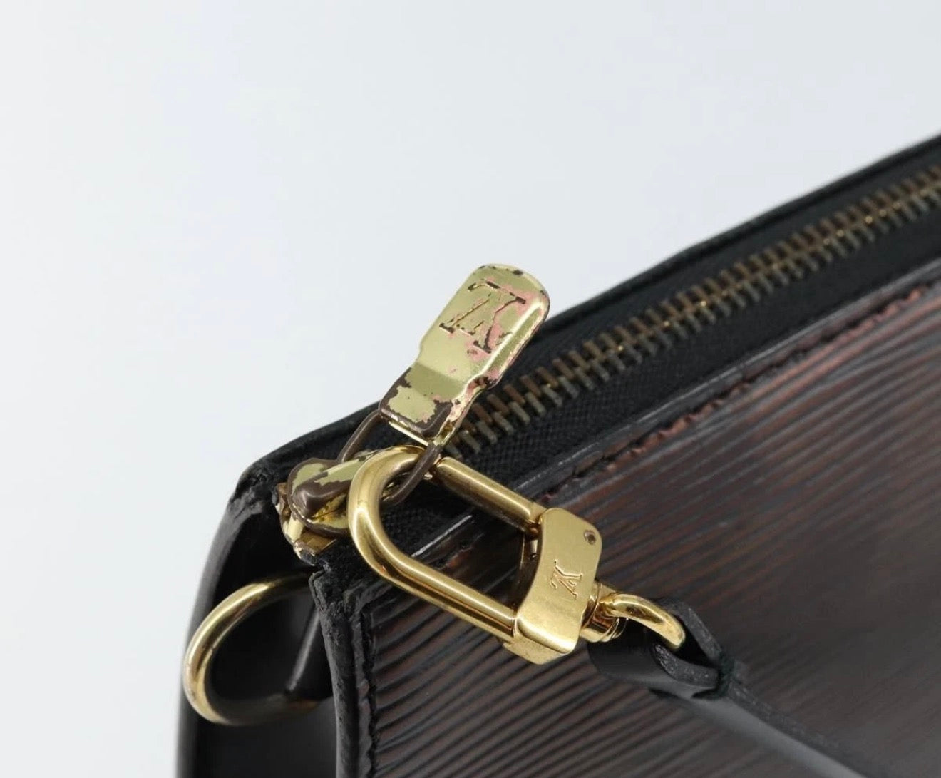 Louis Vuitton Epi Pochette Accessories – Black
