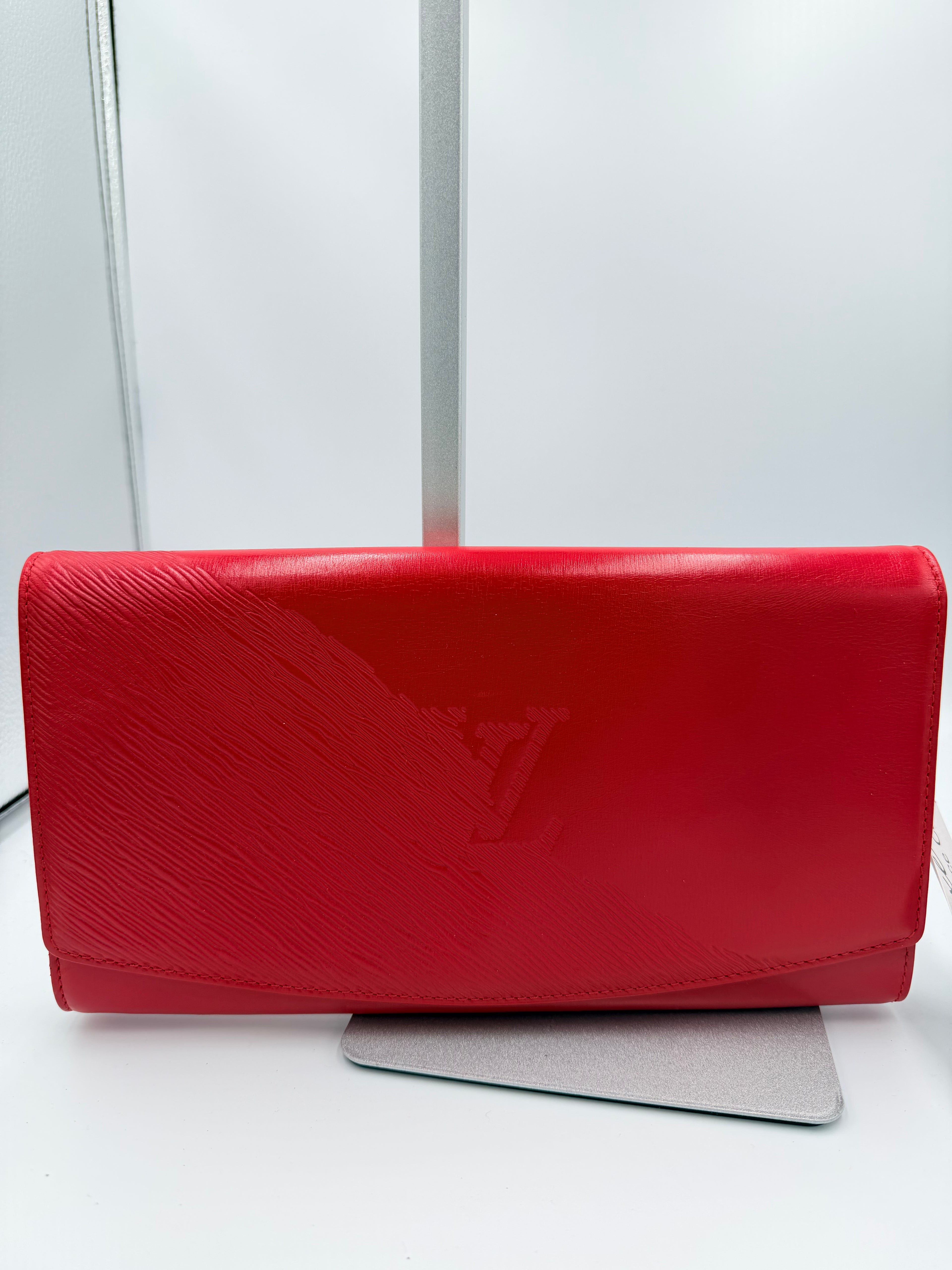 Louis Vuitton Epi Opera Aegean Clutch Wallet – Castilian Red