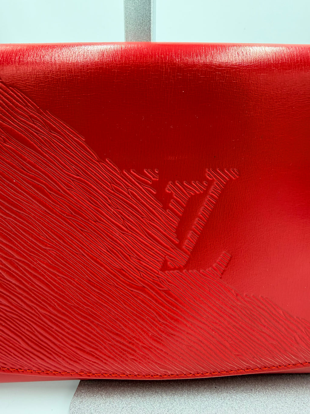 Louis Vuitton Epi Opera Aegean Clutch Wallet – Castilian Red