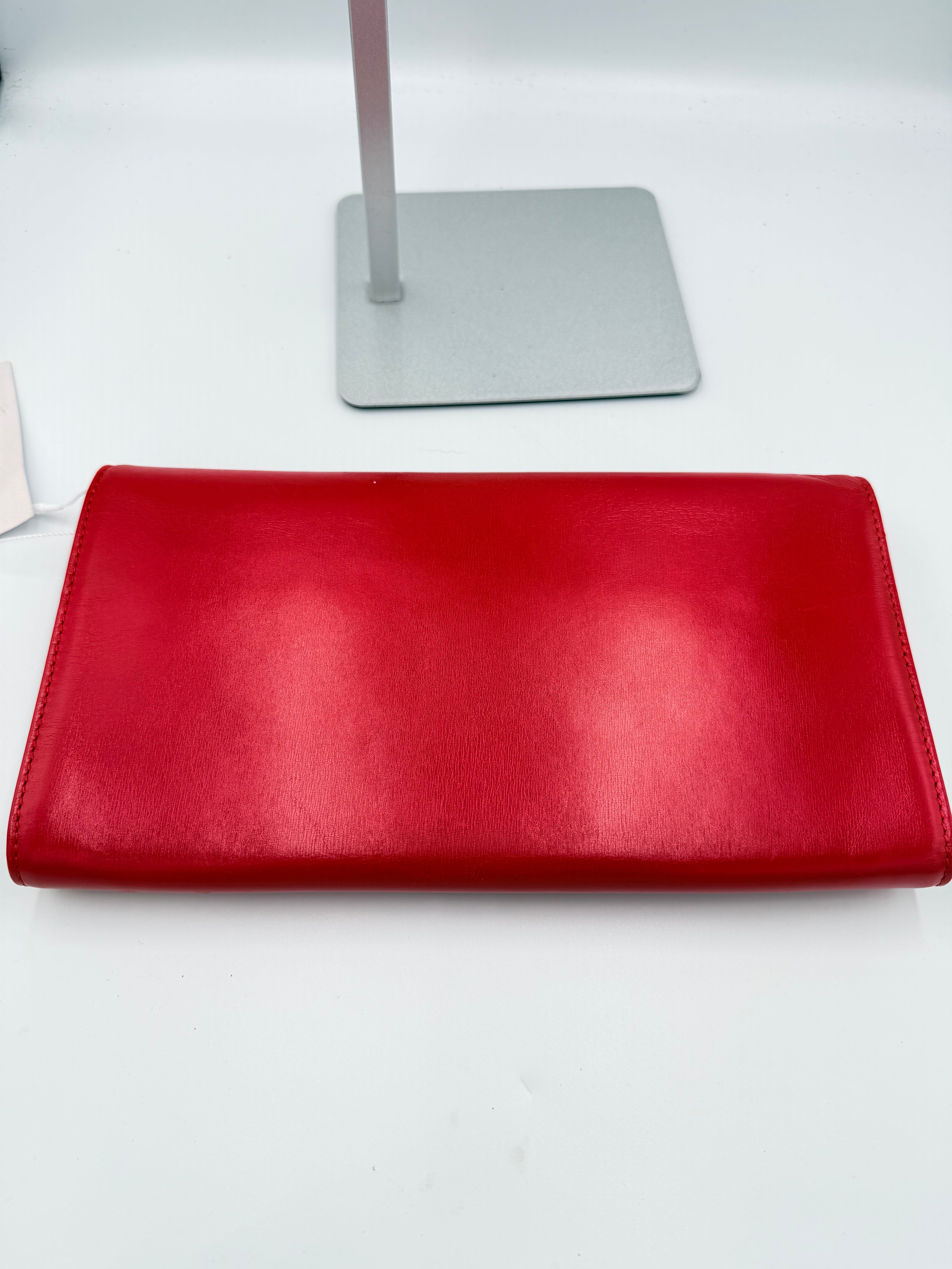 Louis Vuitton Epi Opera Aegean Clutch Wallet – Castilian Red