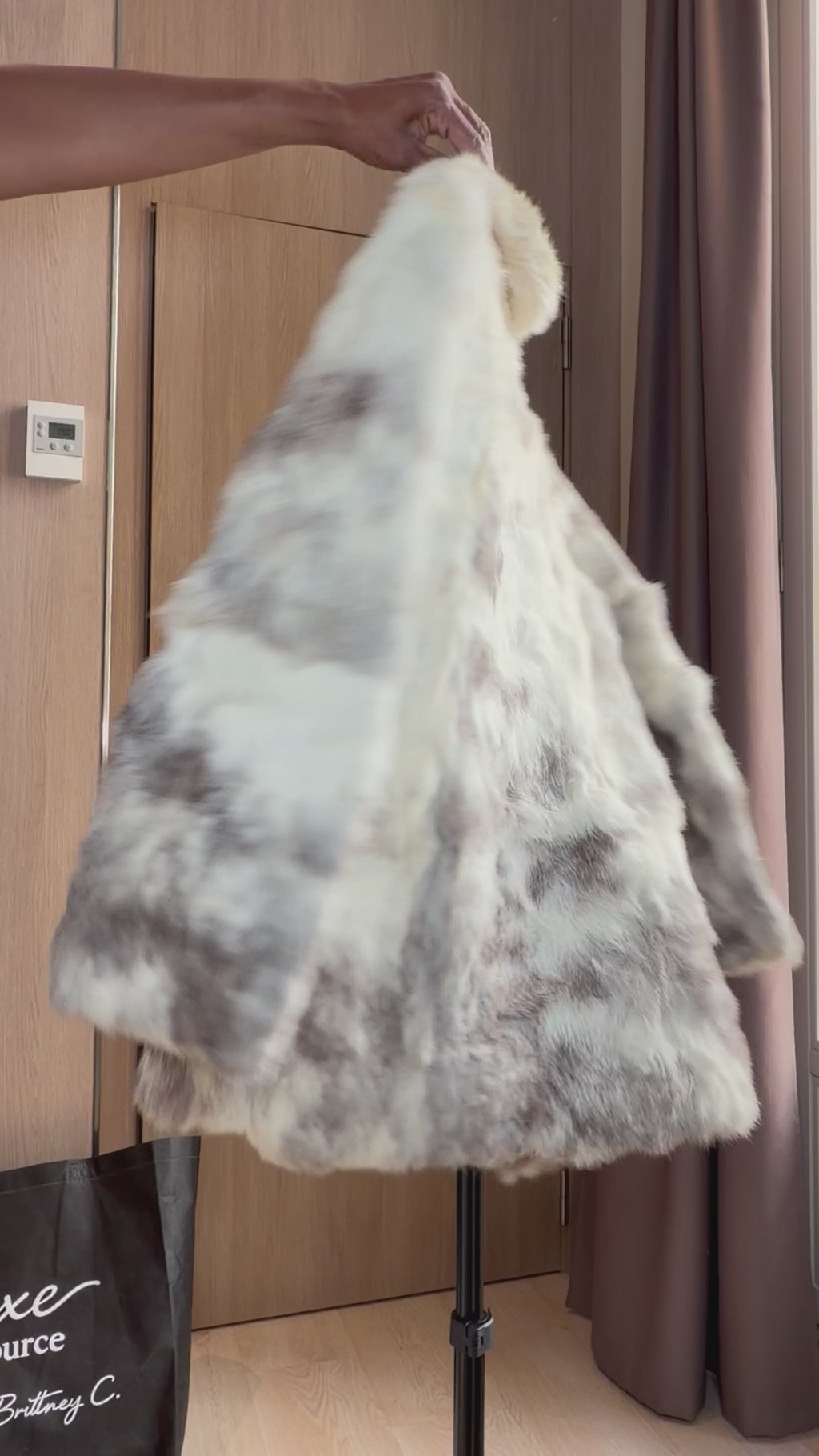 Vintage White Gray Rabbit Fur Coat – XS - 042