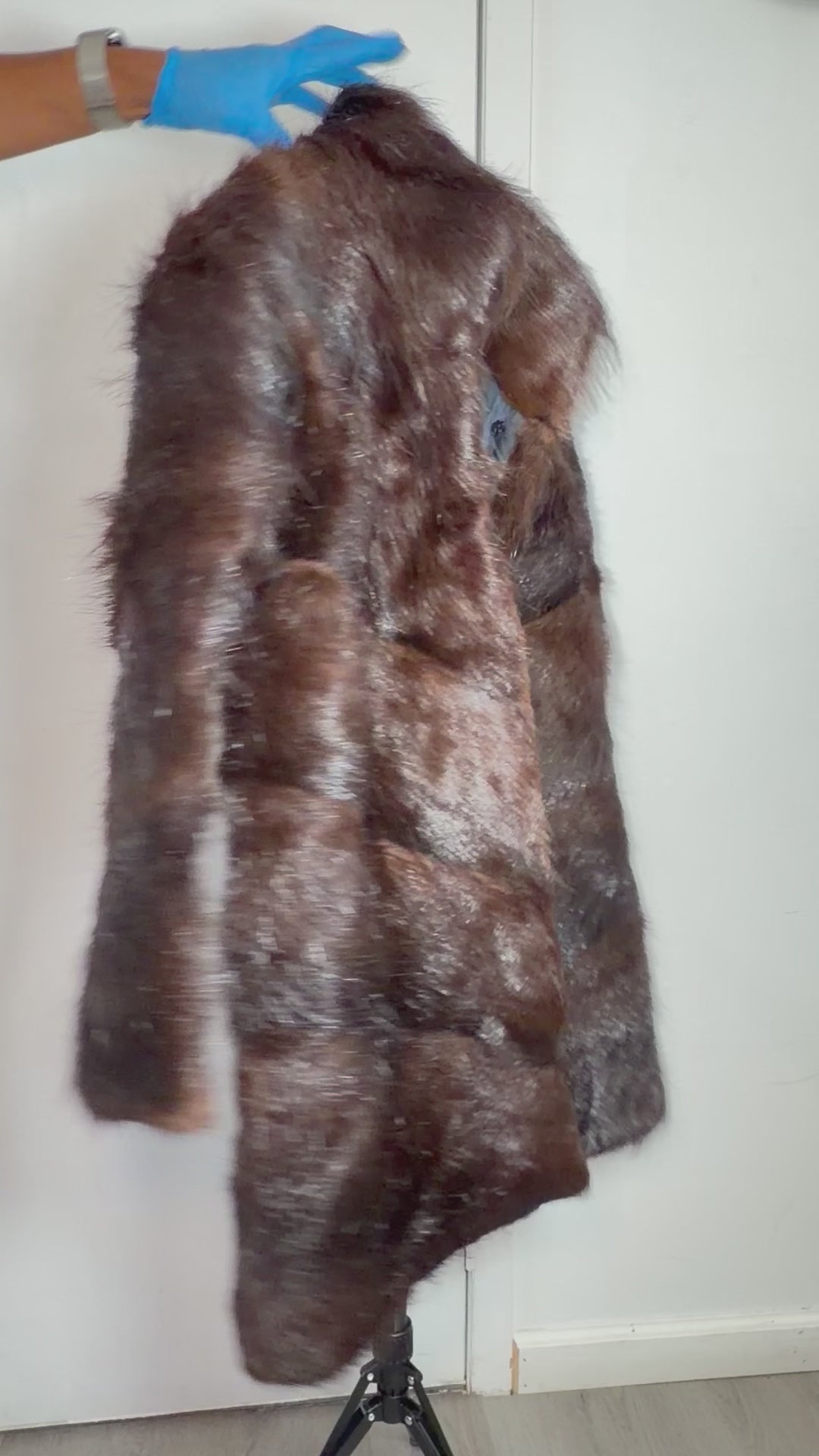 Vintage Dark Brown Nutria Fur Coat – Large 028