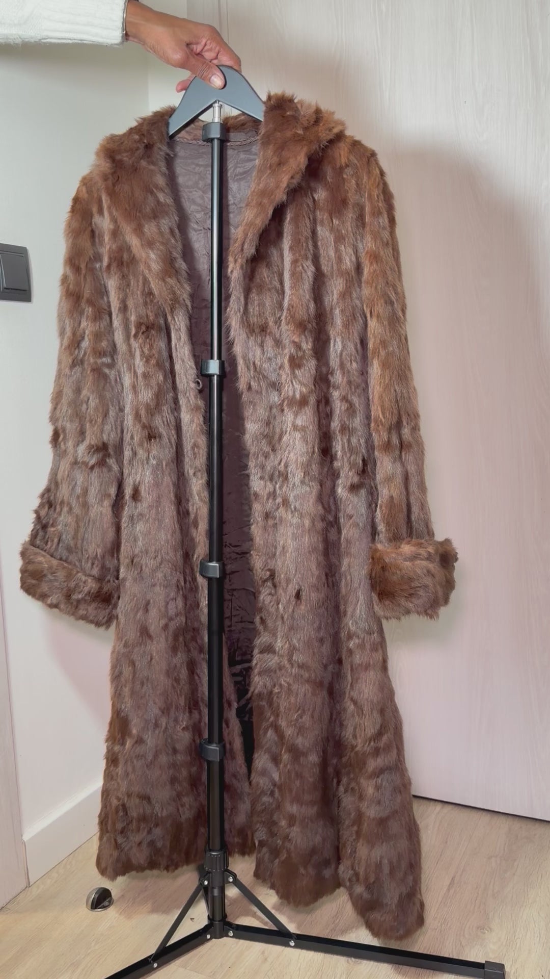 Vintage Real Mink Fur Coat – Warm Chestnut Brown (Full Length)(XL–1X)