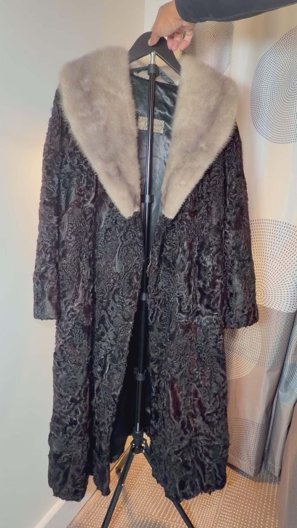 Vintage Persian Lamb (Astrakhan) Fur Coat with Mink Collar – Deep Espresso (2X–3X)