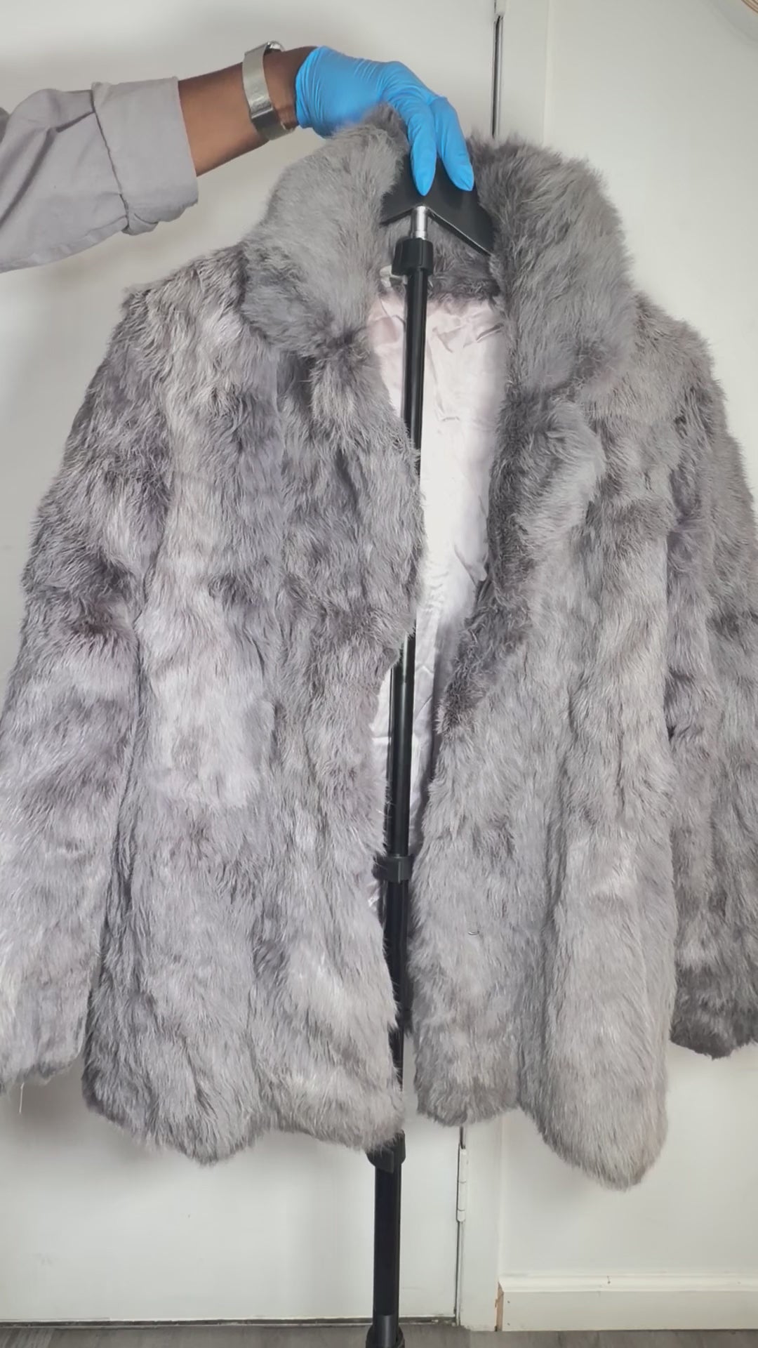 Vintage Silver Gray Rabbit Fur Coat – Medium 032