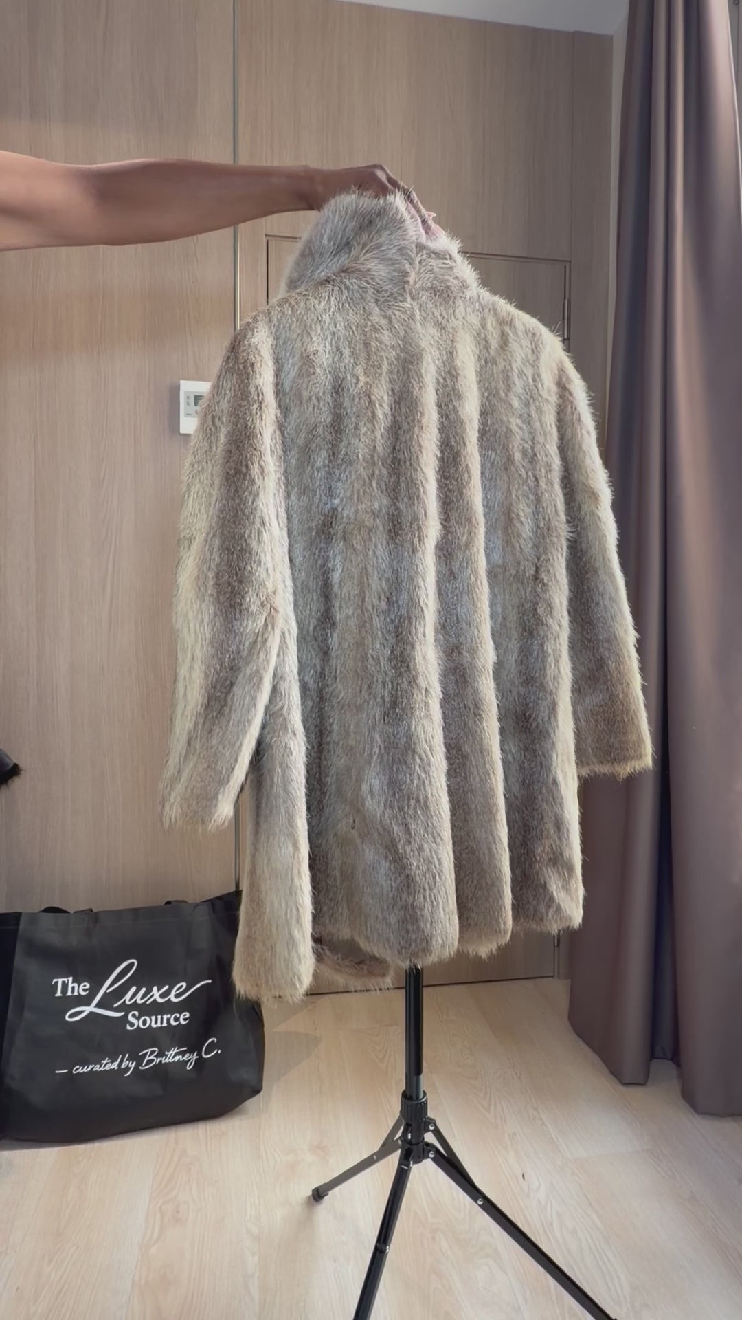 Vintage Natural Coyote Fur Coat – L/XL - 015