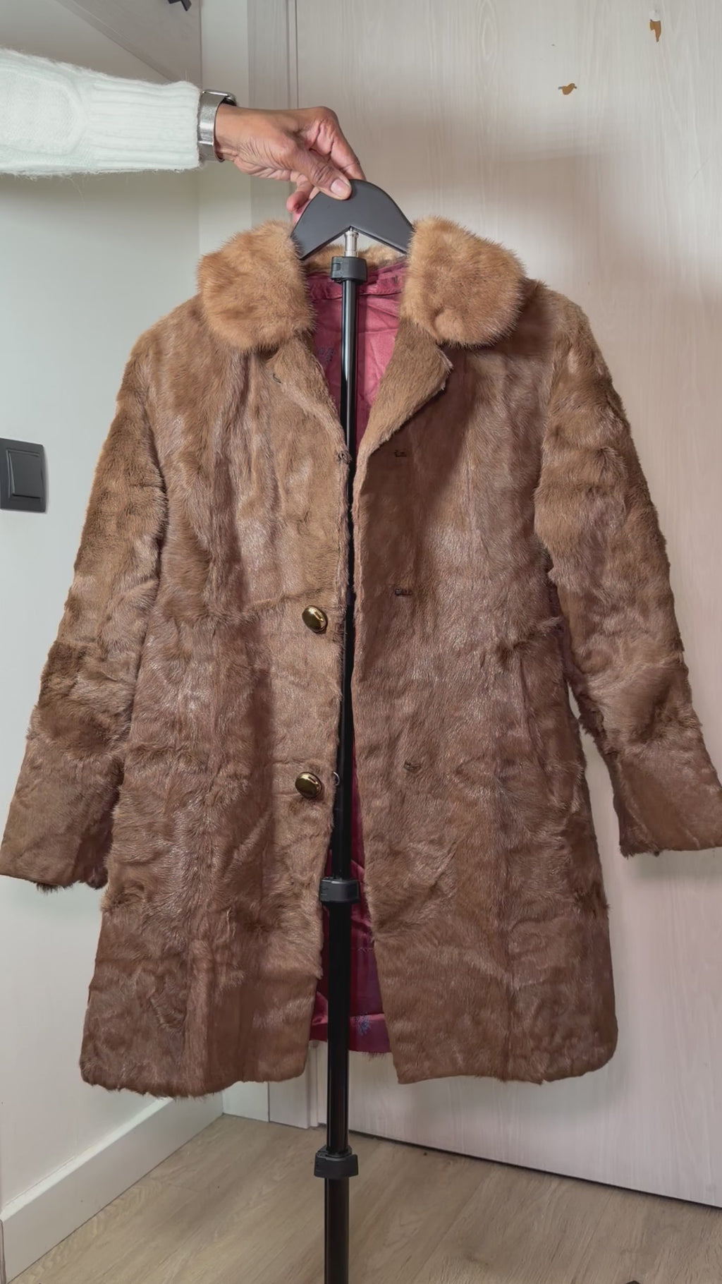 Vintage Sheared Beaver Fur Coat – Warm Camel Brown (Size Small)