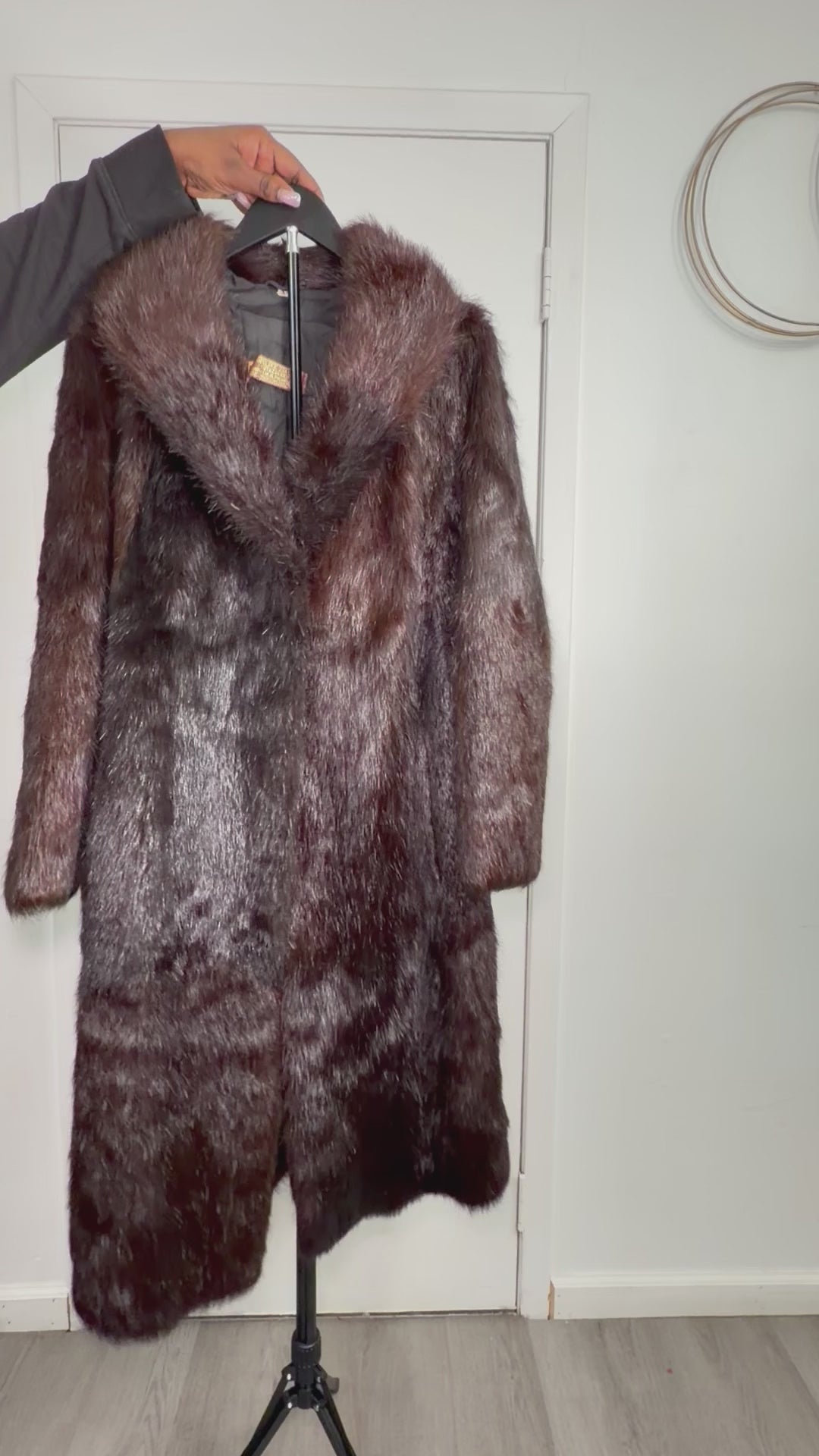 Vintage Beaver Fur Coat – Rich Chocolate Brown (XL)