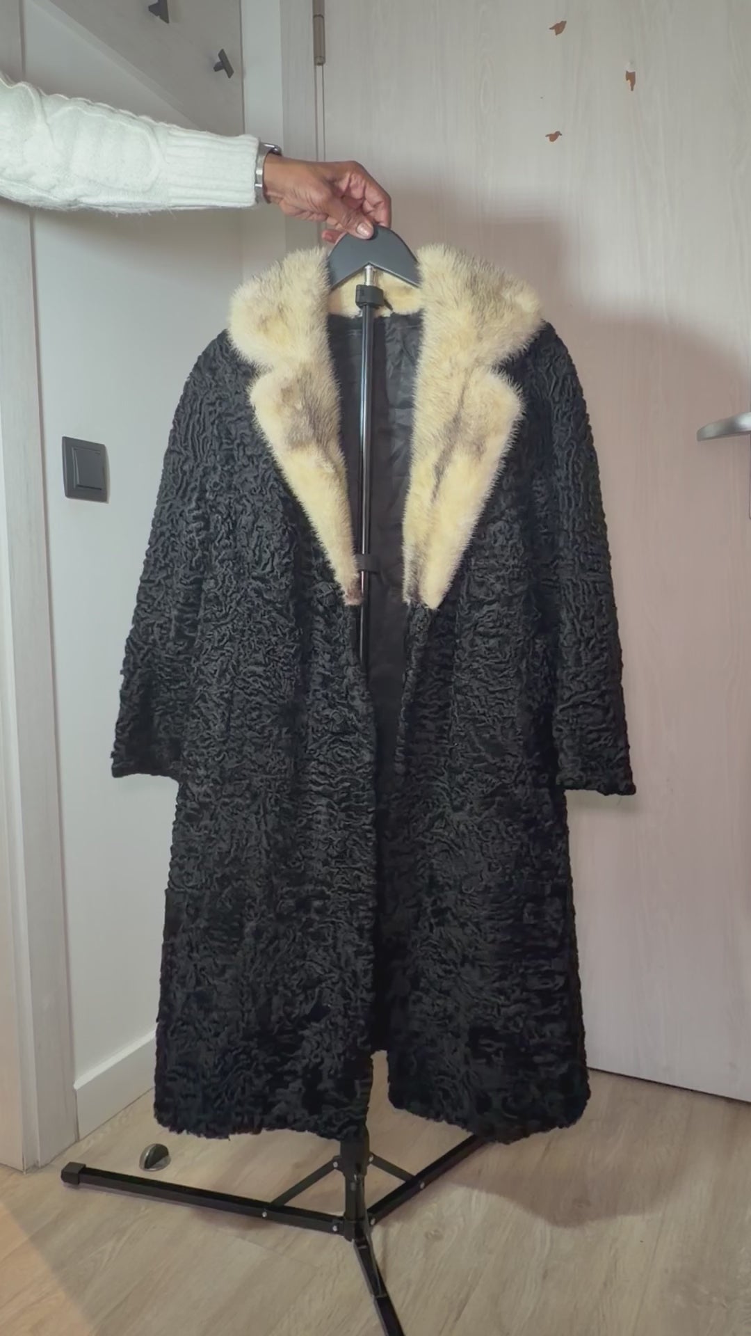 Vintage Persian Lamb Fur Coat with Mink Collar (Medium / Large)
