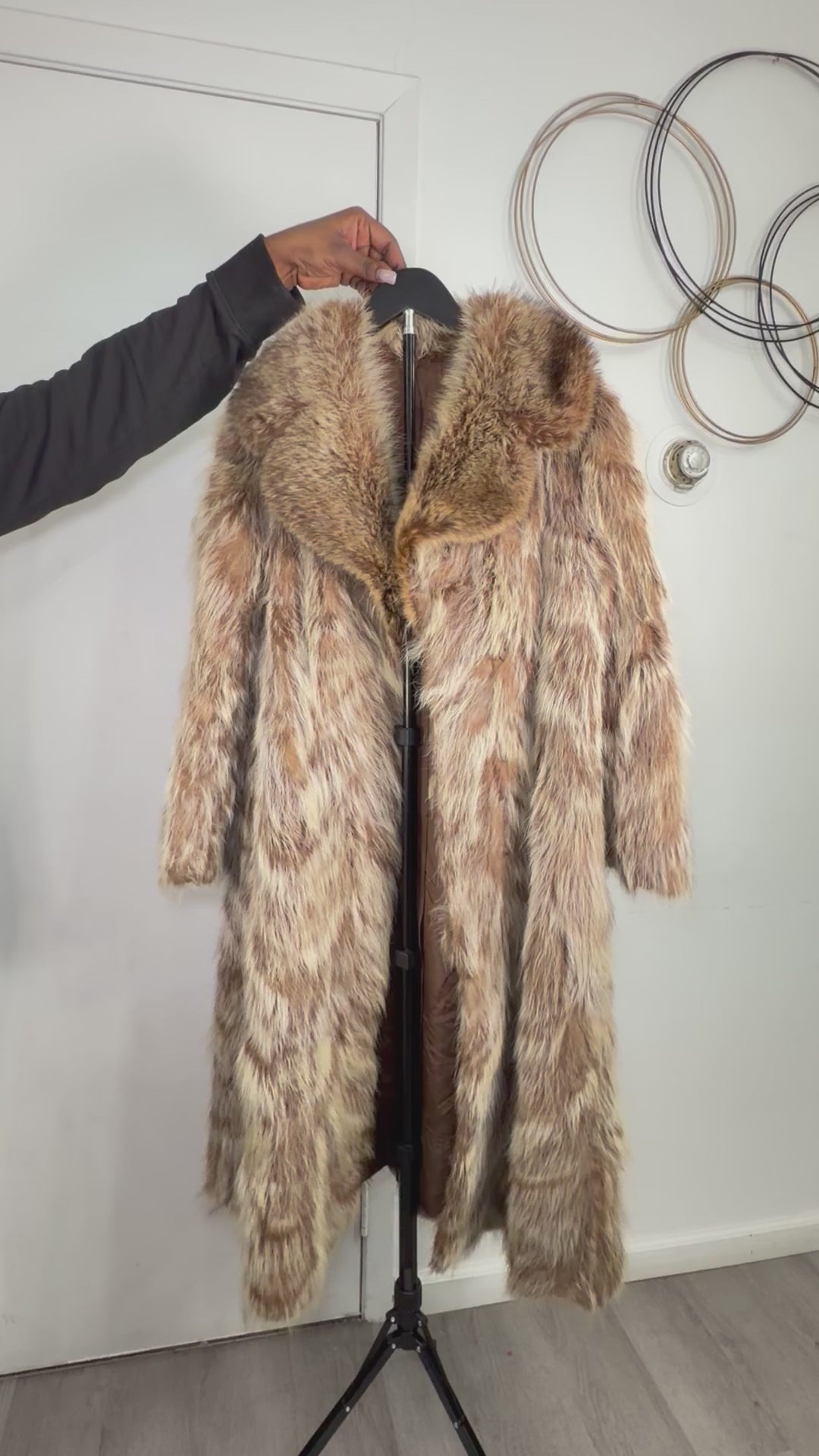 Vintage Raccoon Fur Coat with Fox Fur Collar – Natural Honey Brown (Small)
