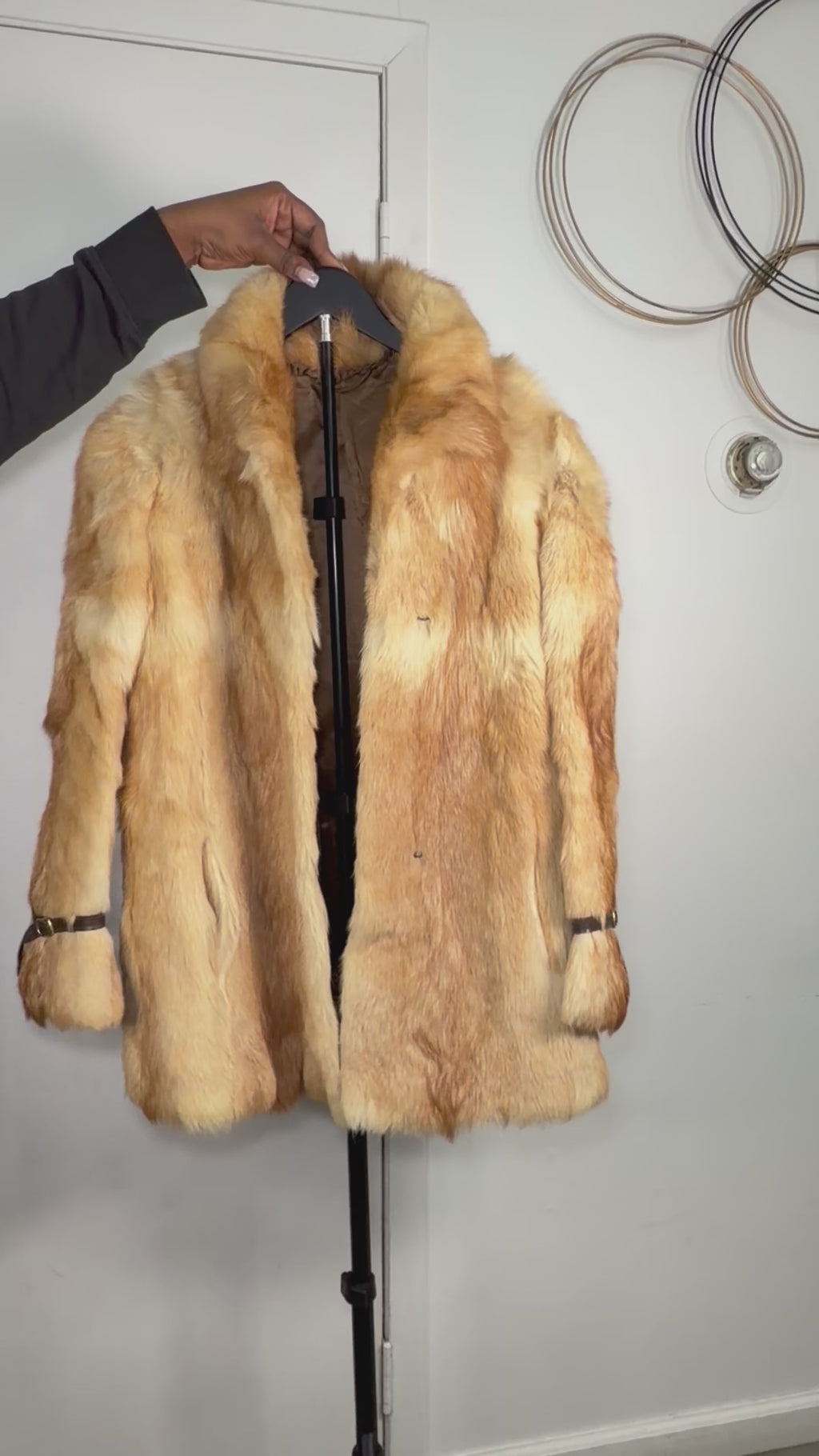 Vintage Fox Fur Coat – Golden Blonde / Honey (Small)