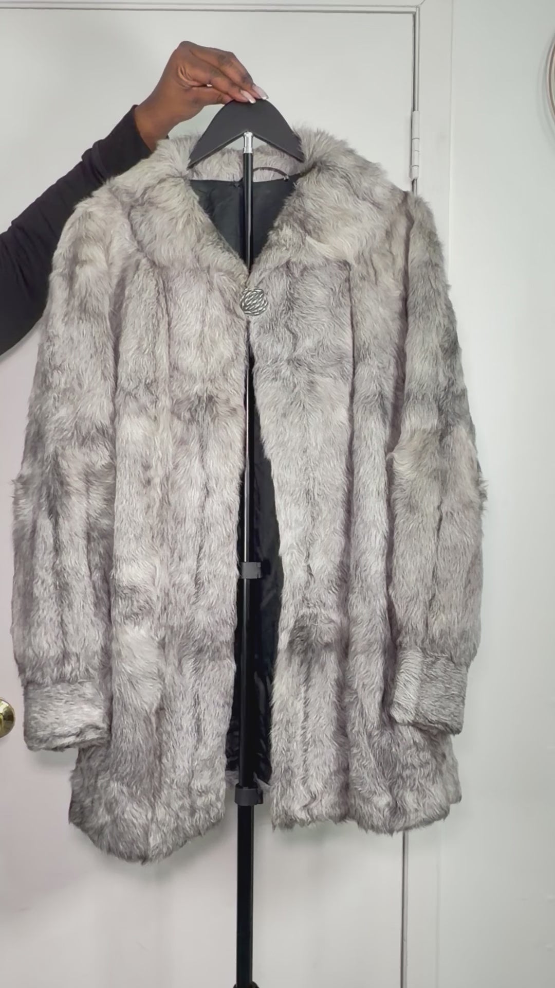 Vintage Rabbit Fur Coat – Silver Gray (Large / XL)