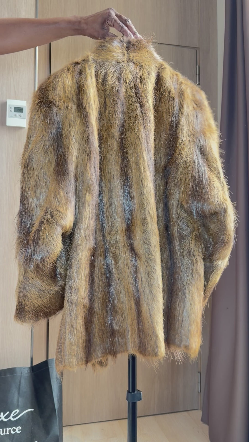 Vintage Nutria Fur Coat – Large - 050