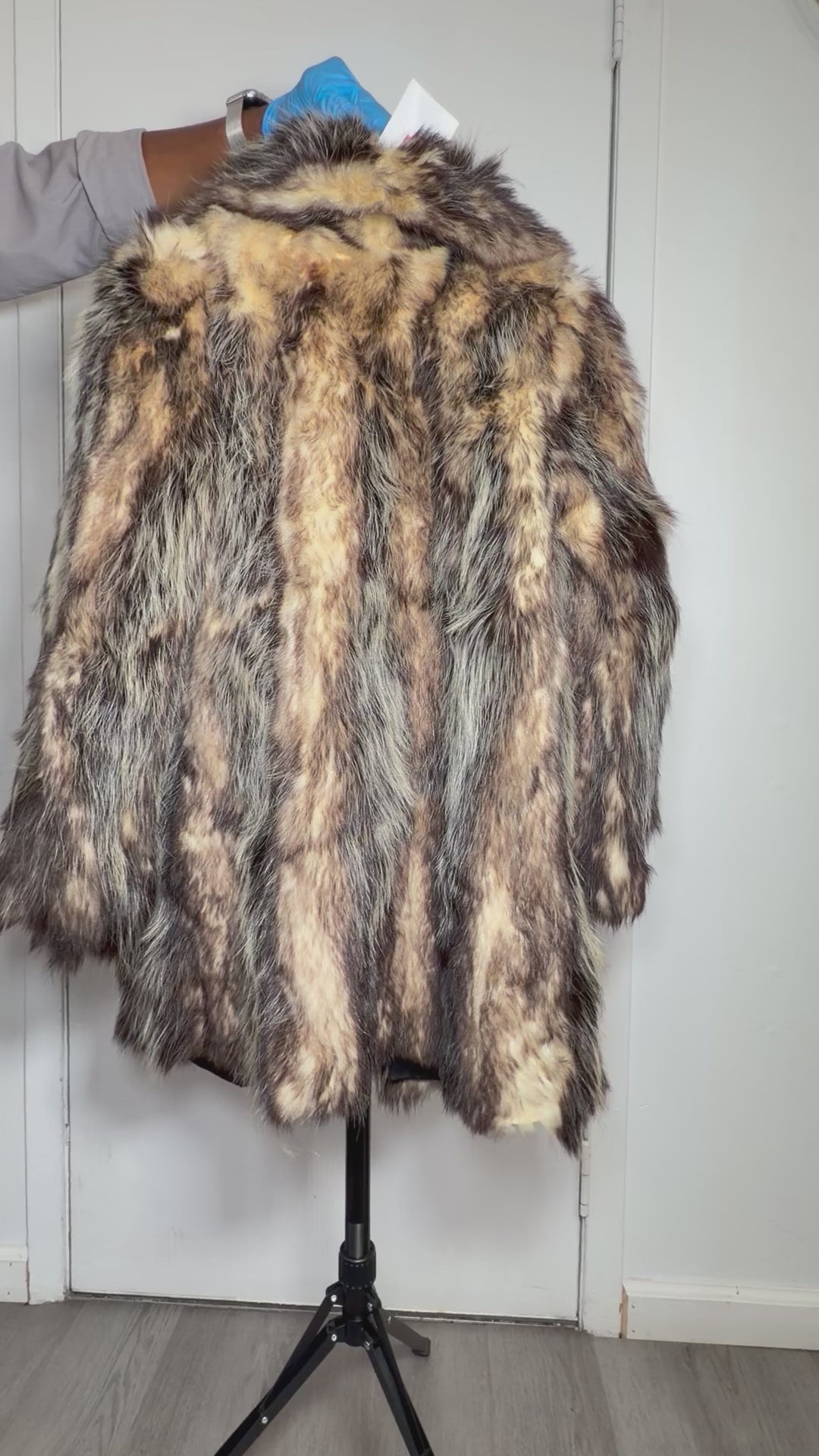 Vintage Natural Finn Raccoon Fur Coat - Large 046